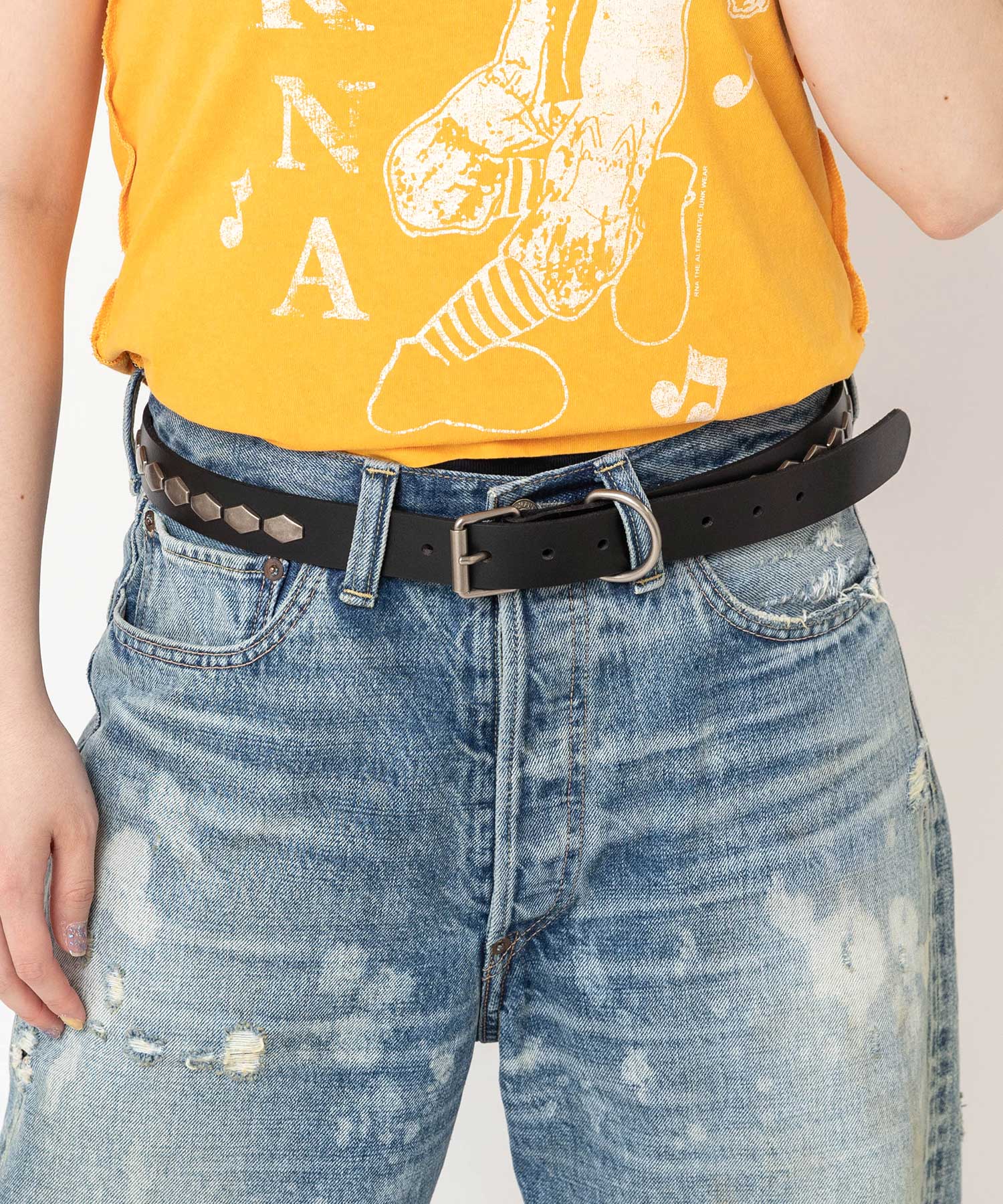 ブラック