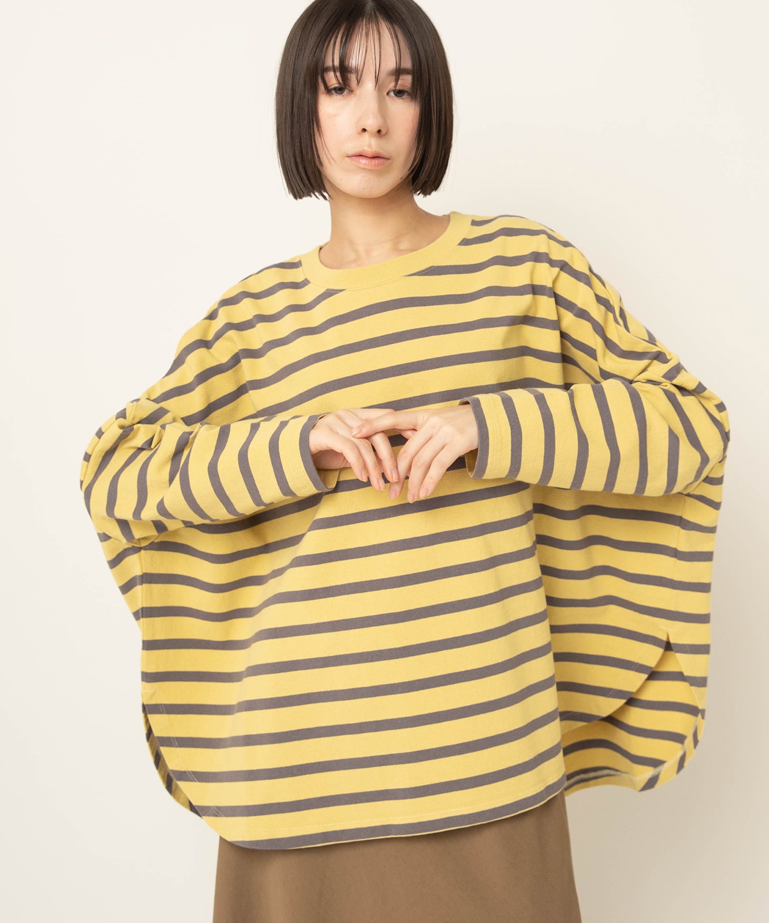 ヨーク/チャコールグレー