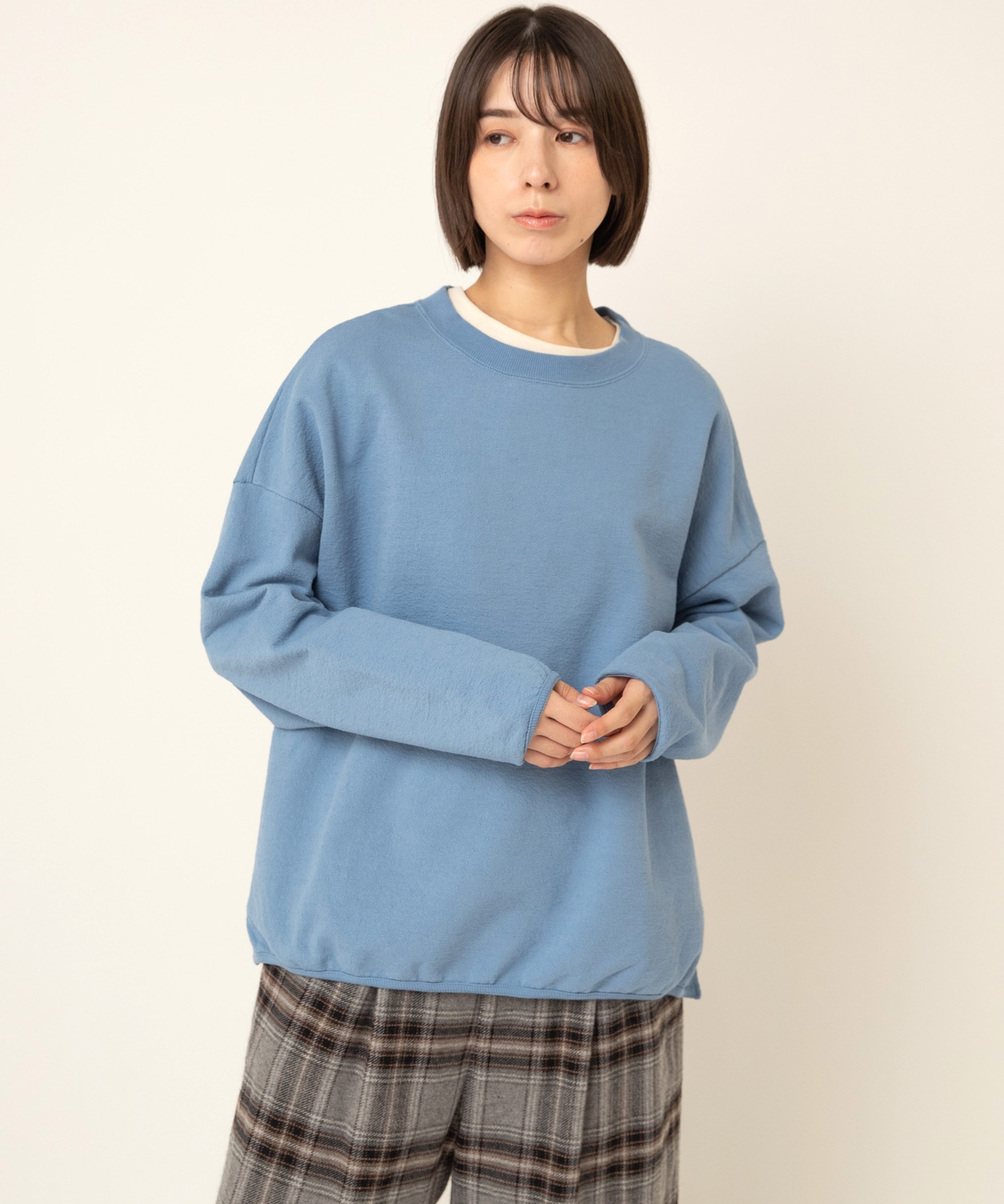 ブルー