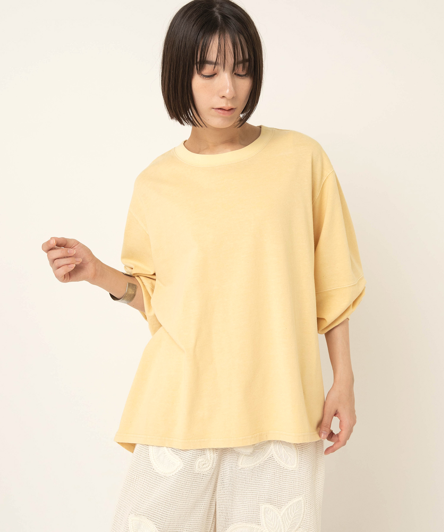 エッグイエロー