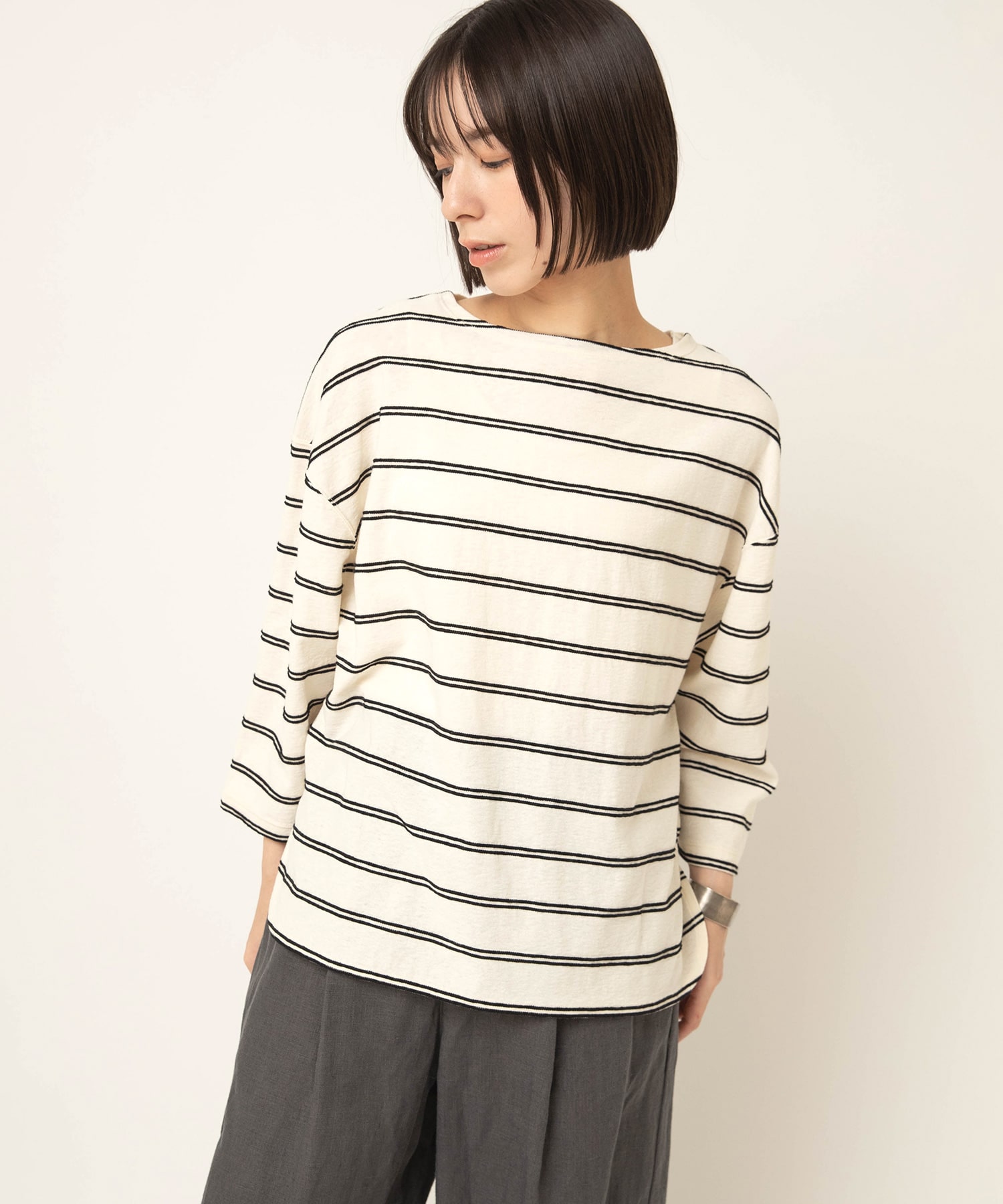 キナリ/ブラック