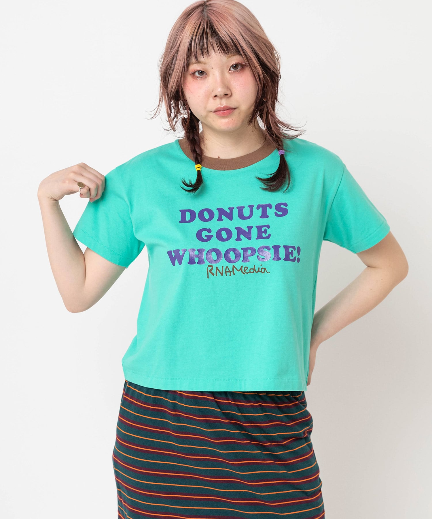 ミントグリーン