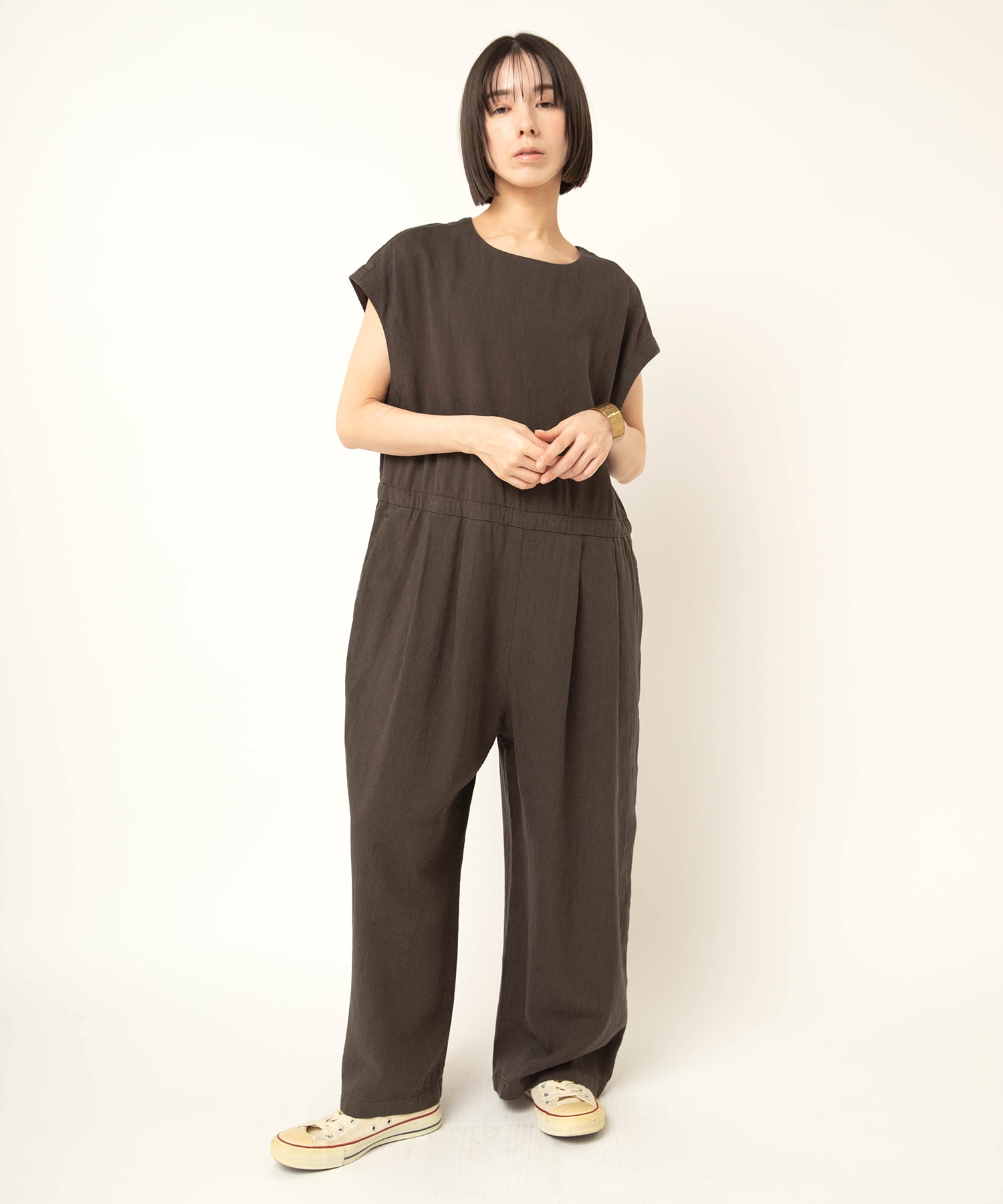 グレイッシュブラウン