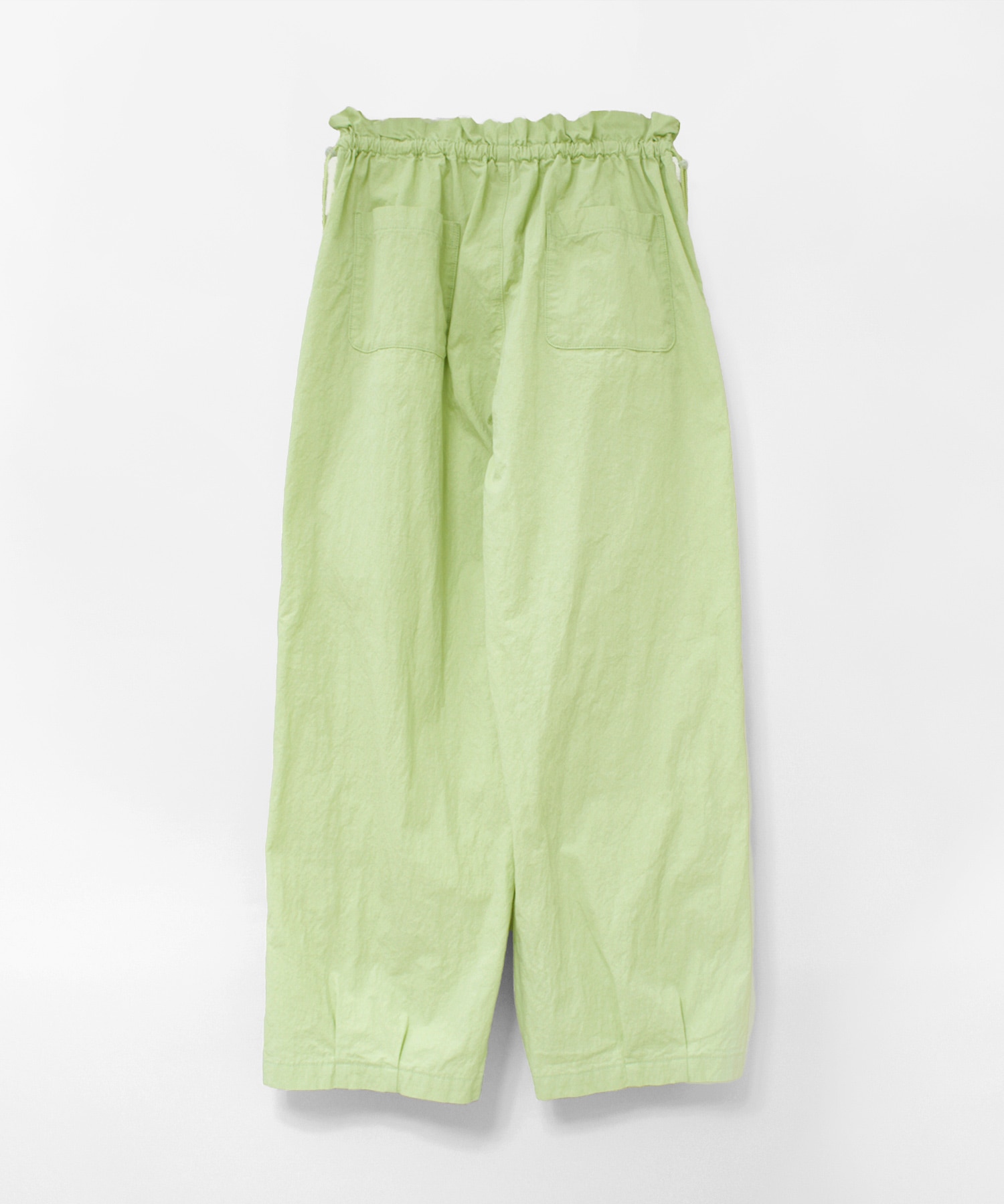 ライムグリーン