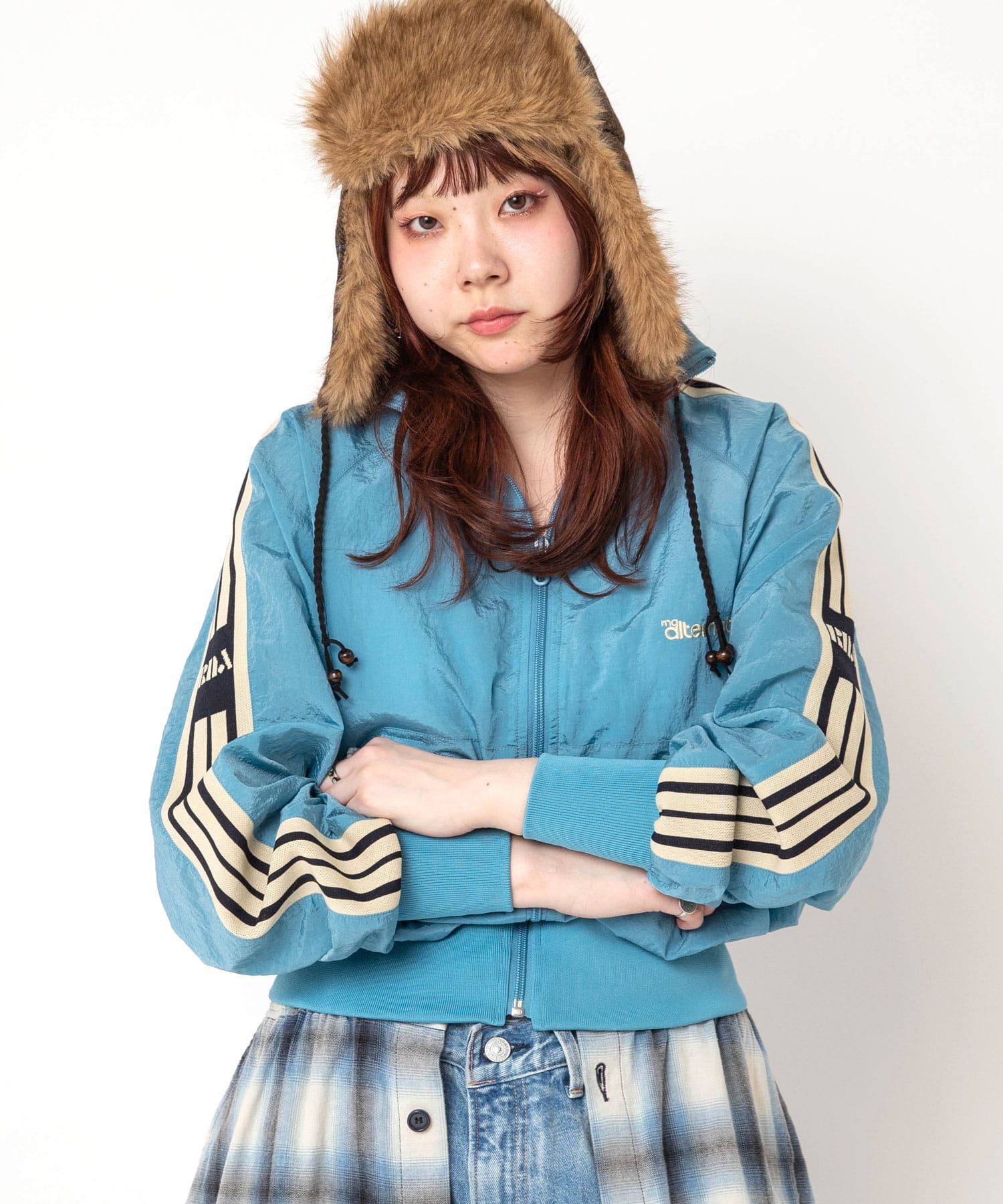 ブルー