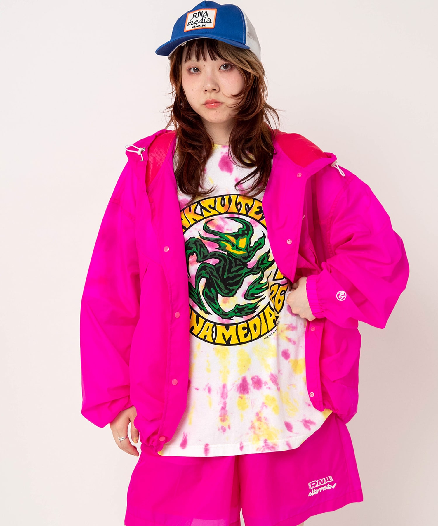 ピンク