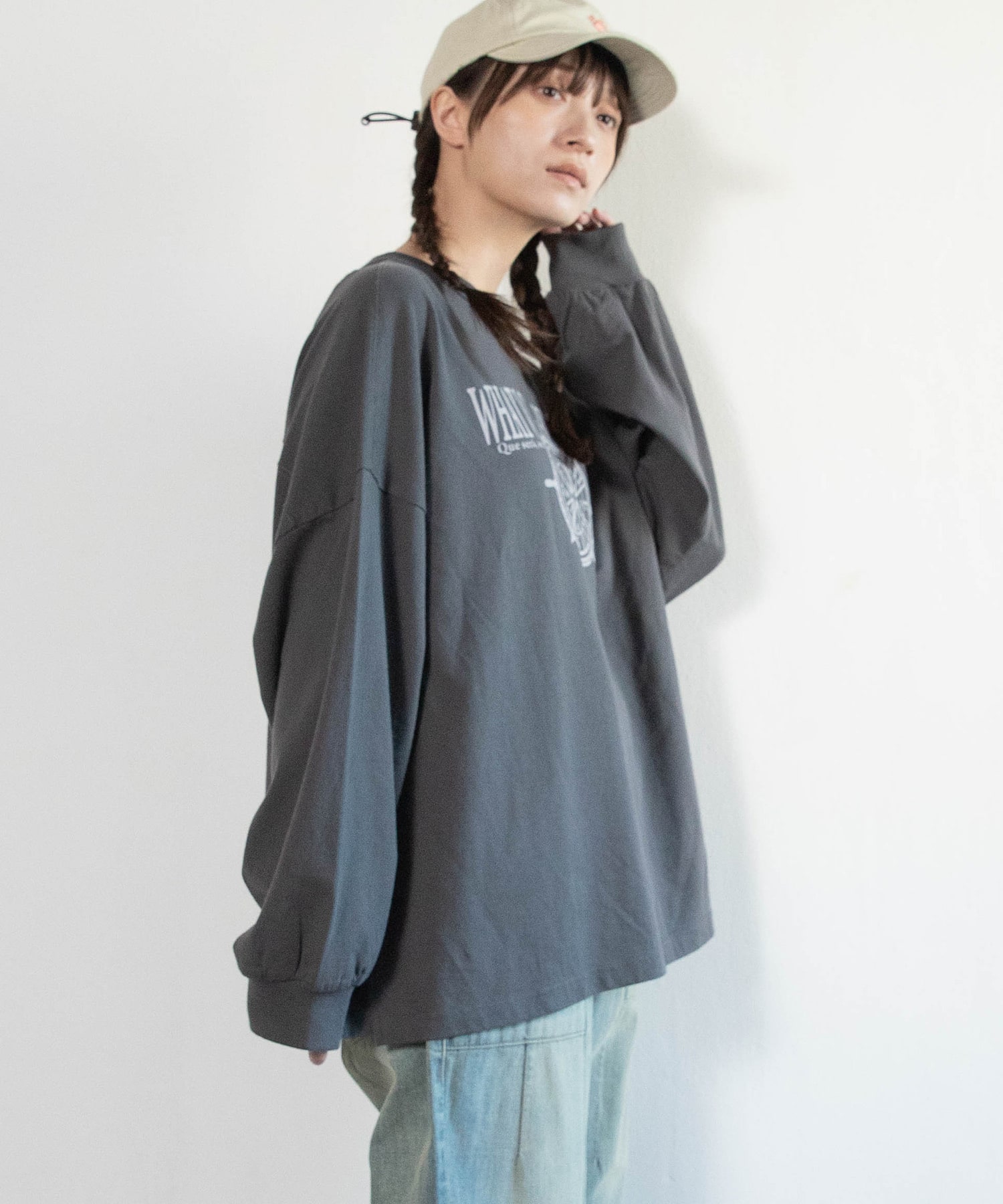 ストームグレー