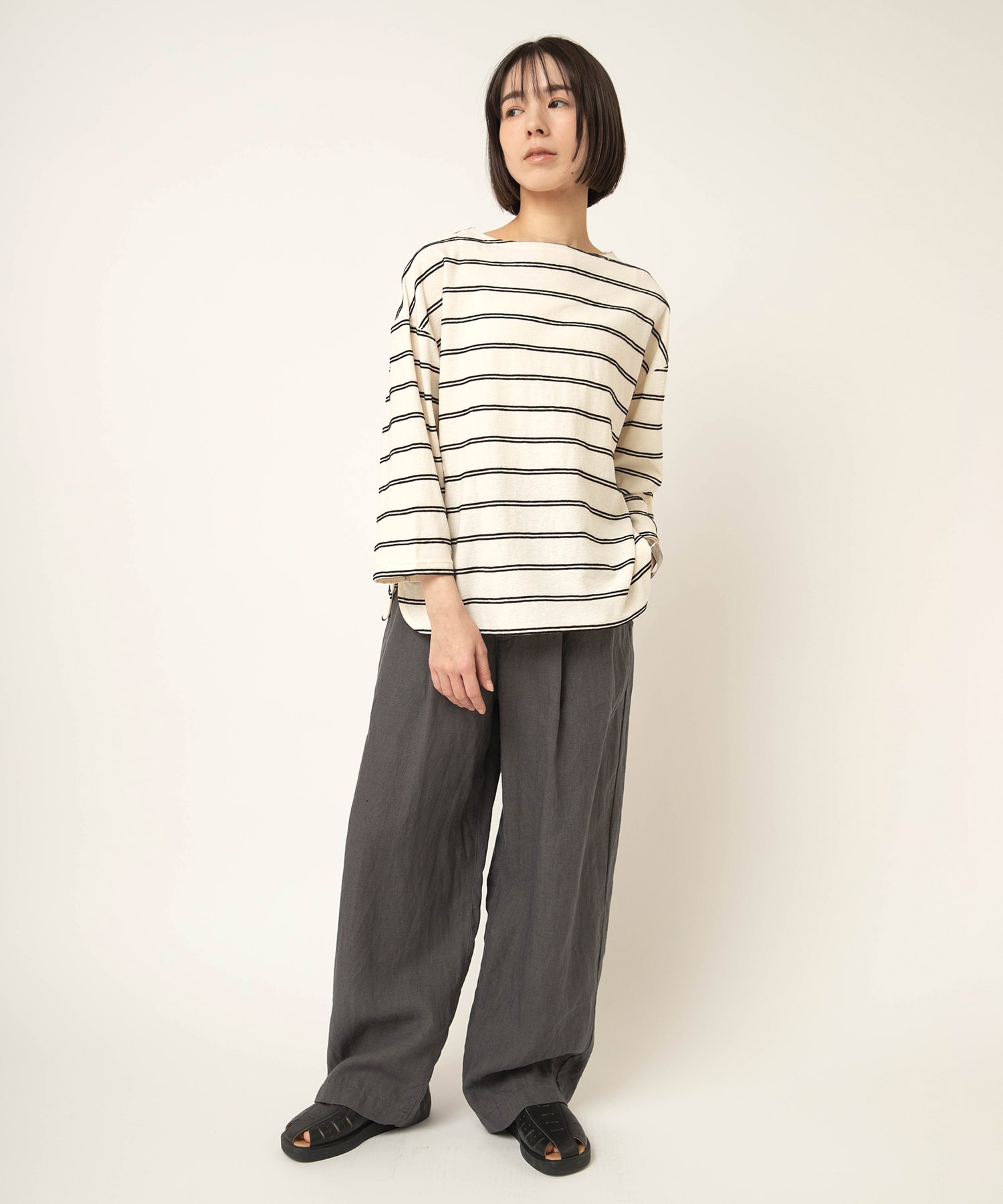 キナリ/ブラック