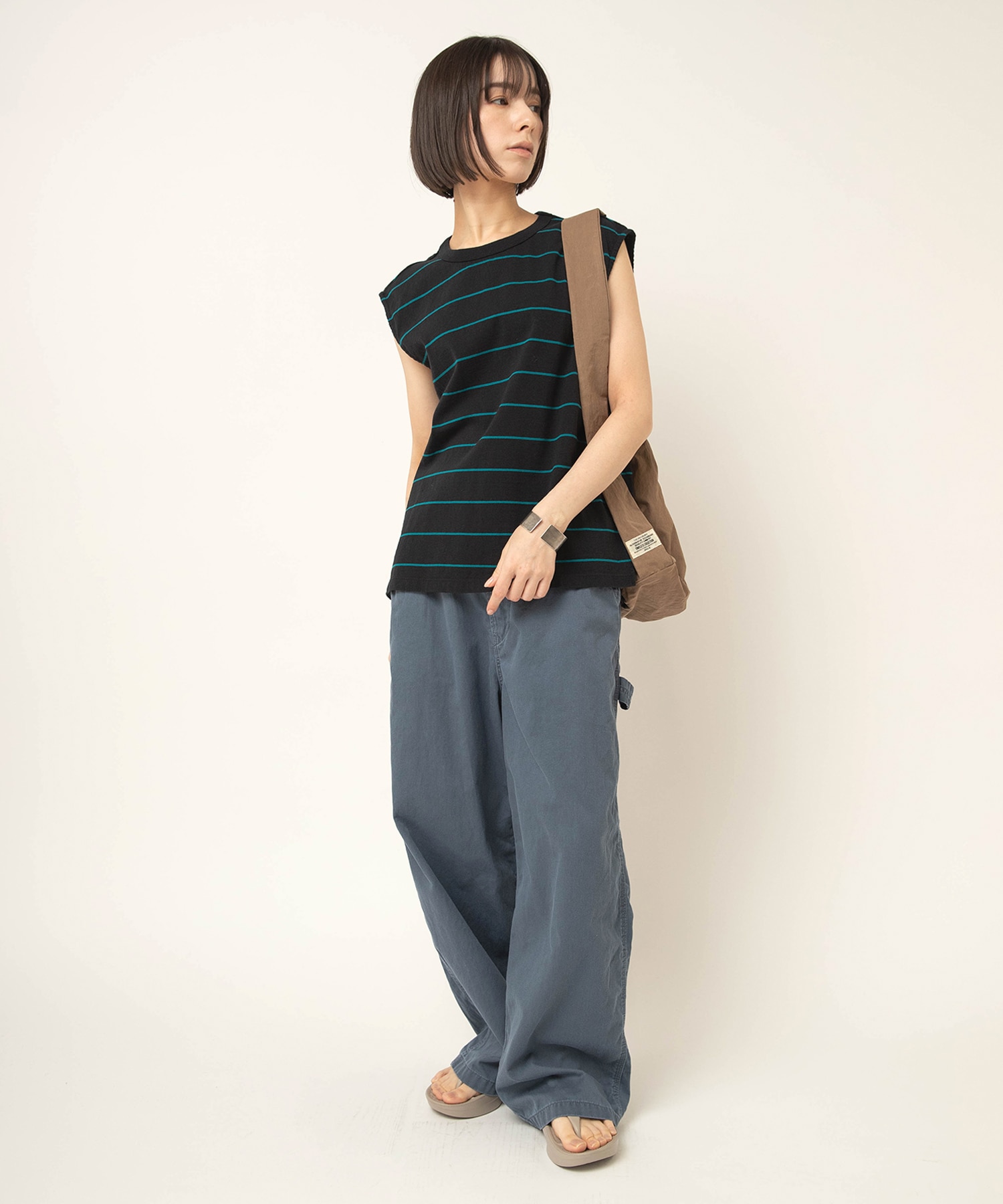 ブラック/グリーン