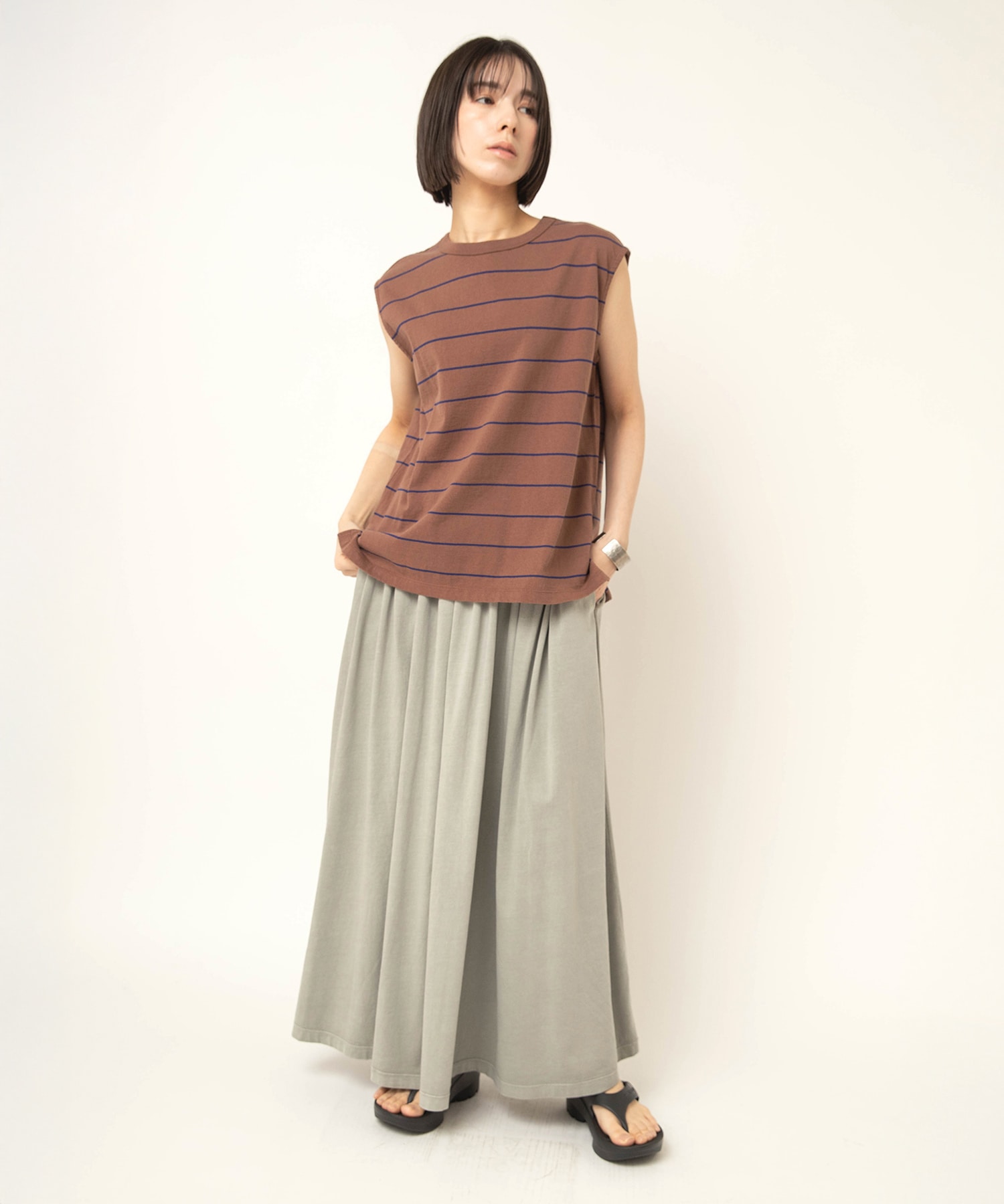 ブラウン/ブルー