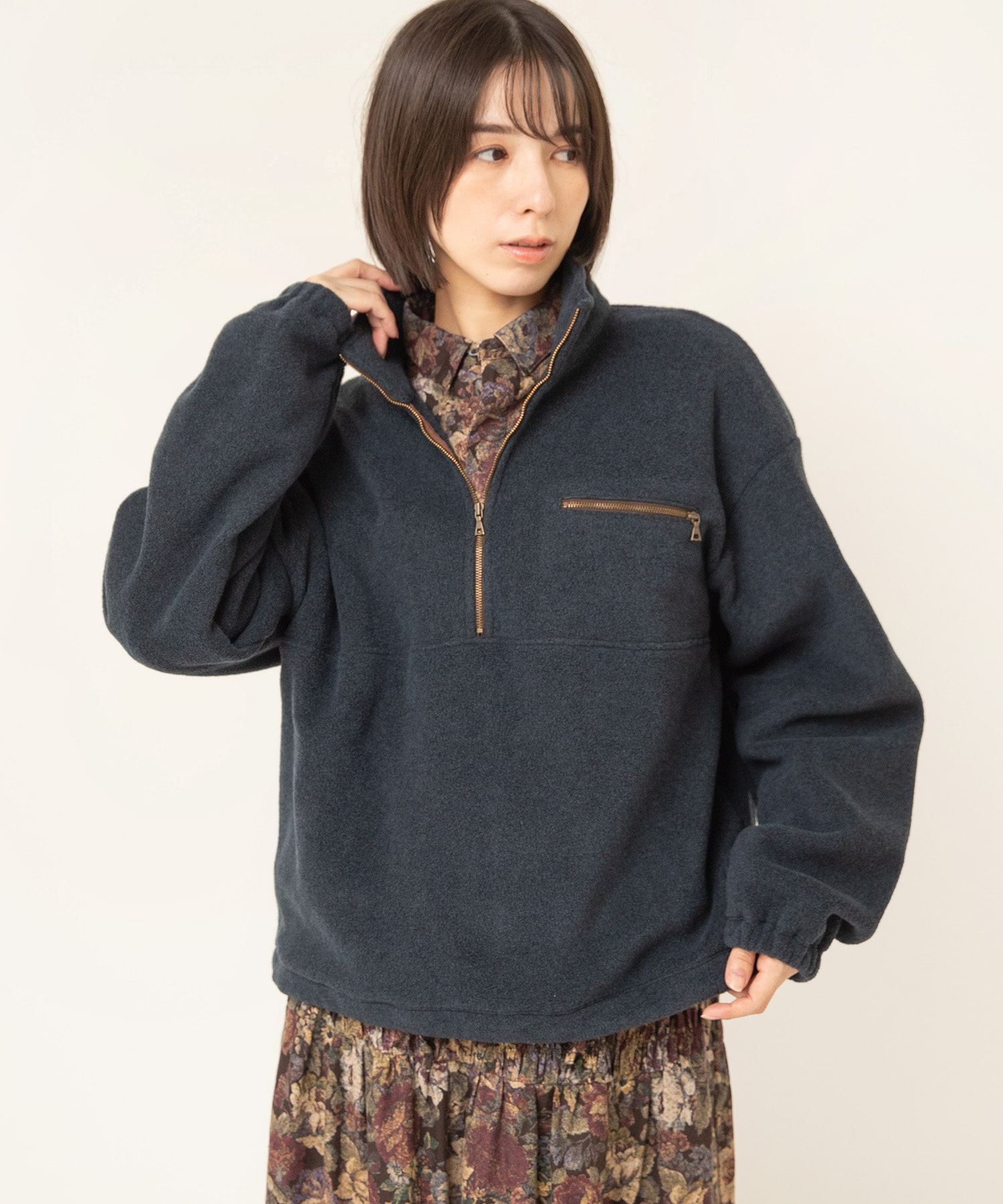 ネイビー