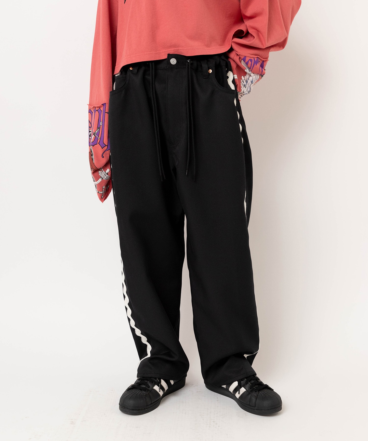 ブラック/ホワイト