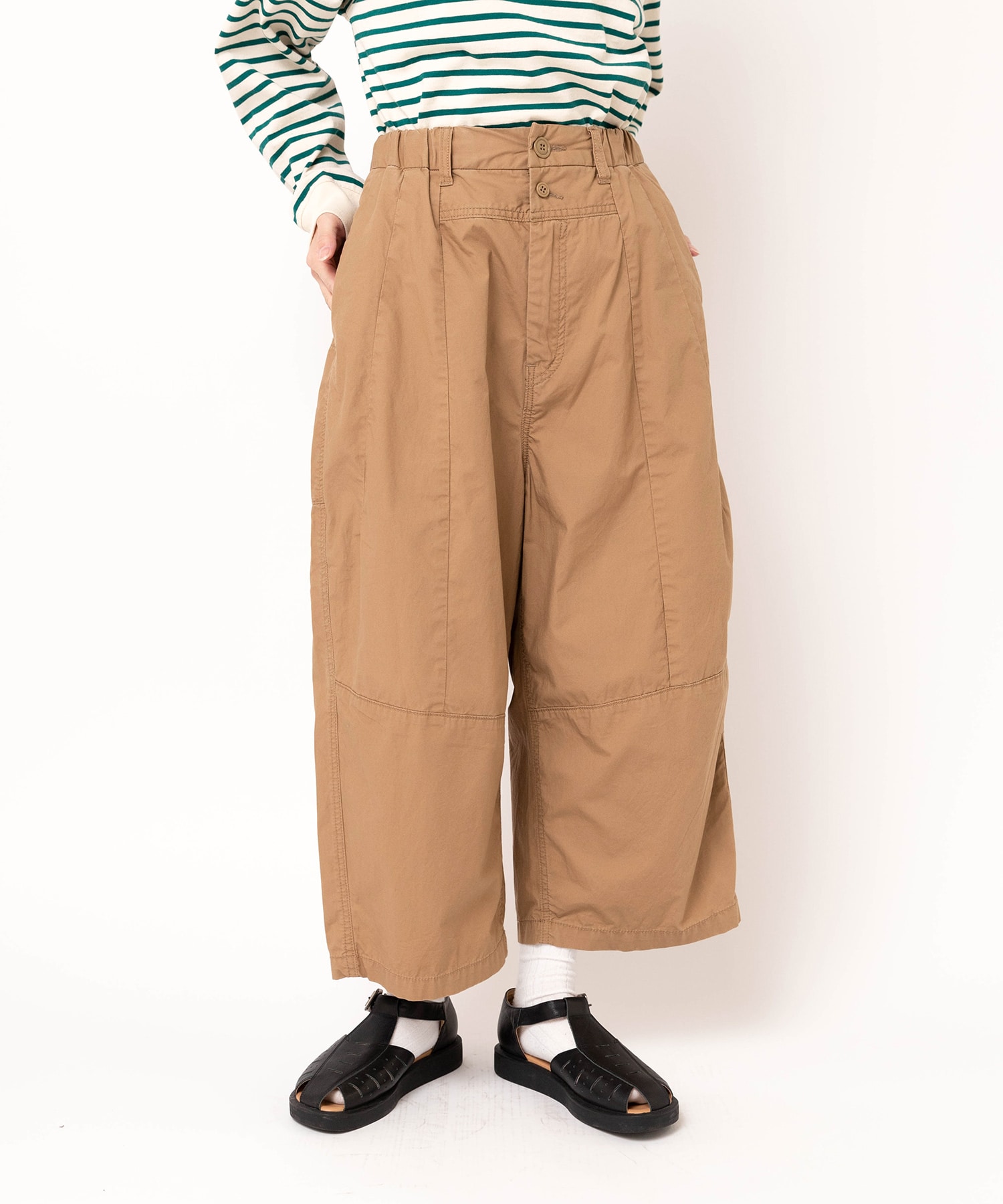 カフェベージュ