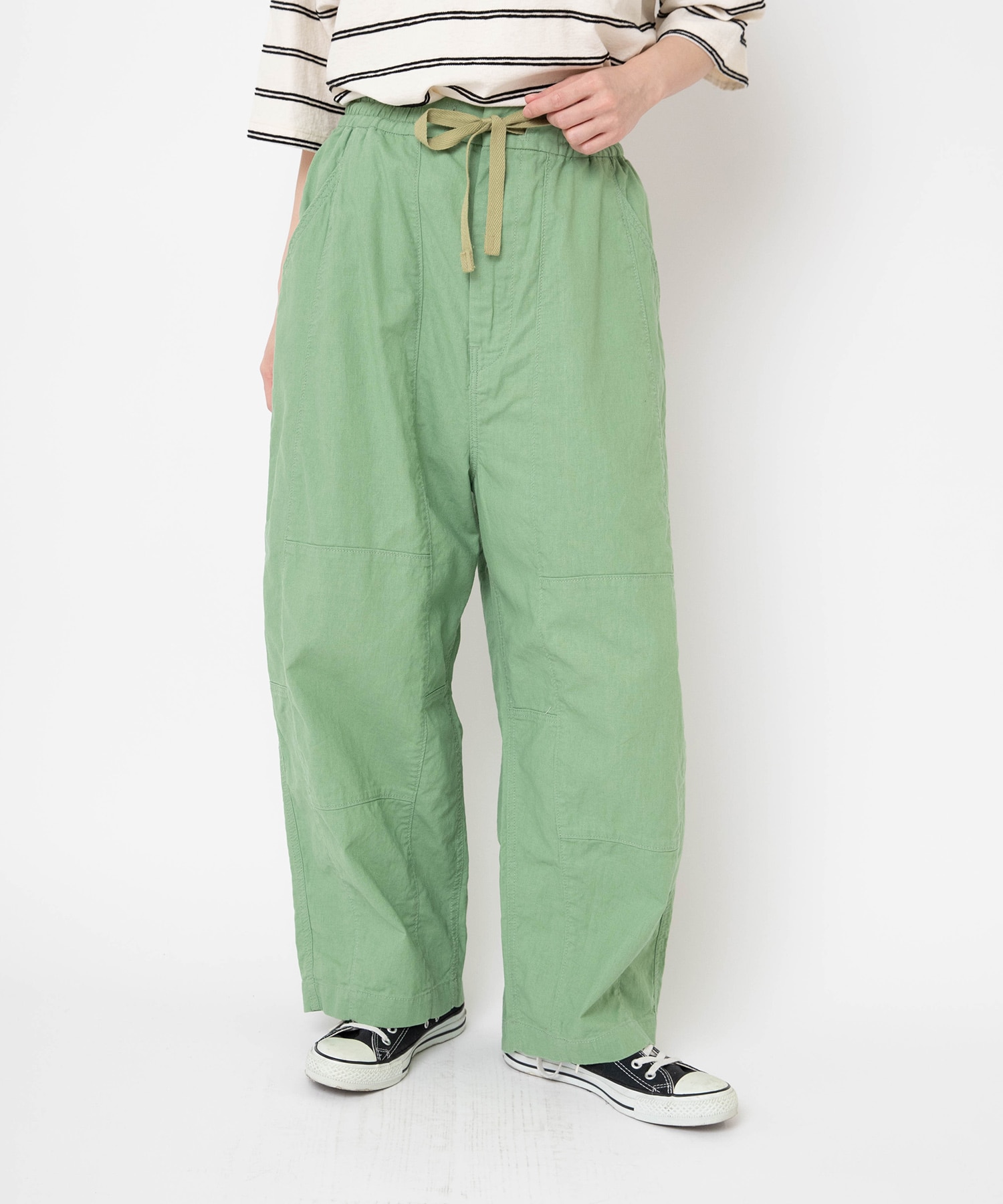 サラダグリーン