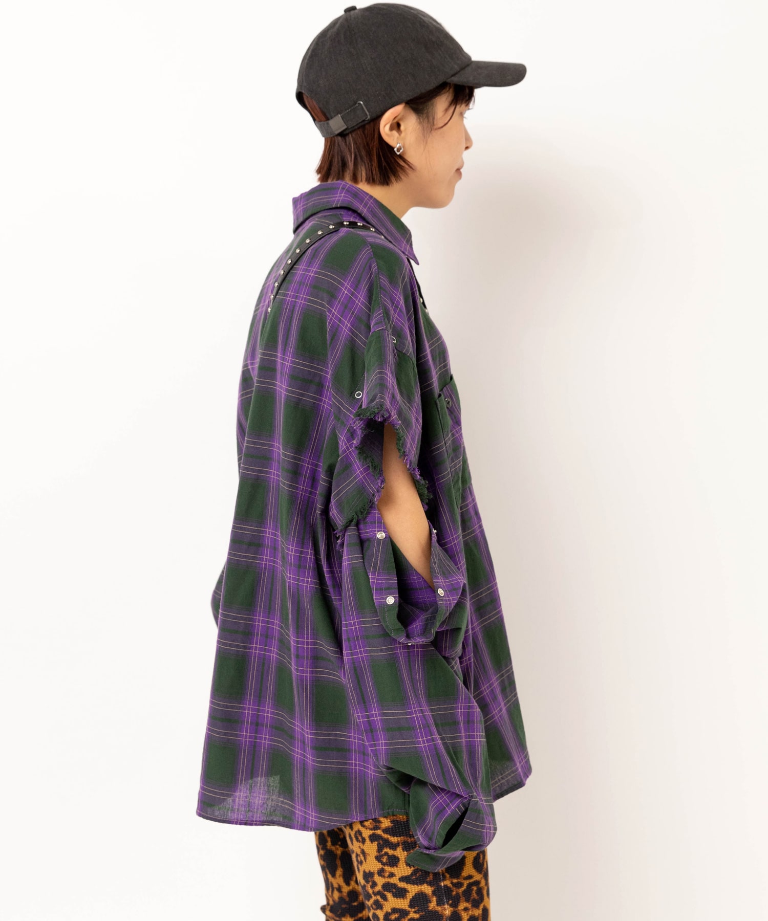 パープル/チャコール