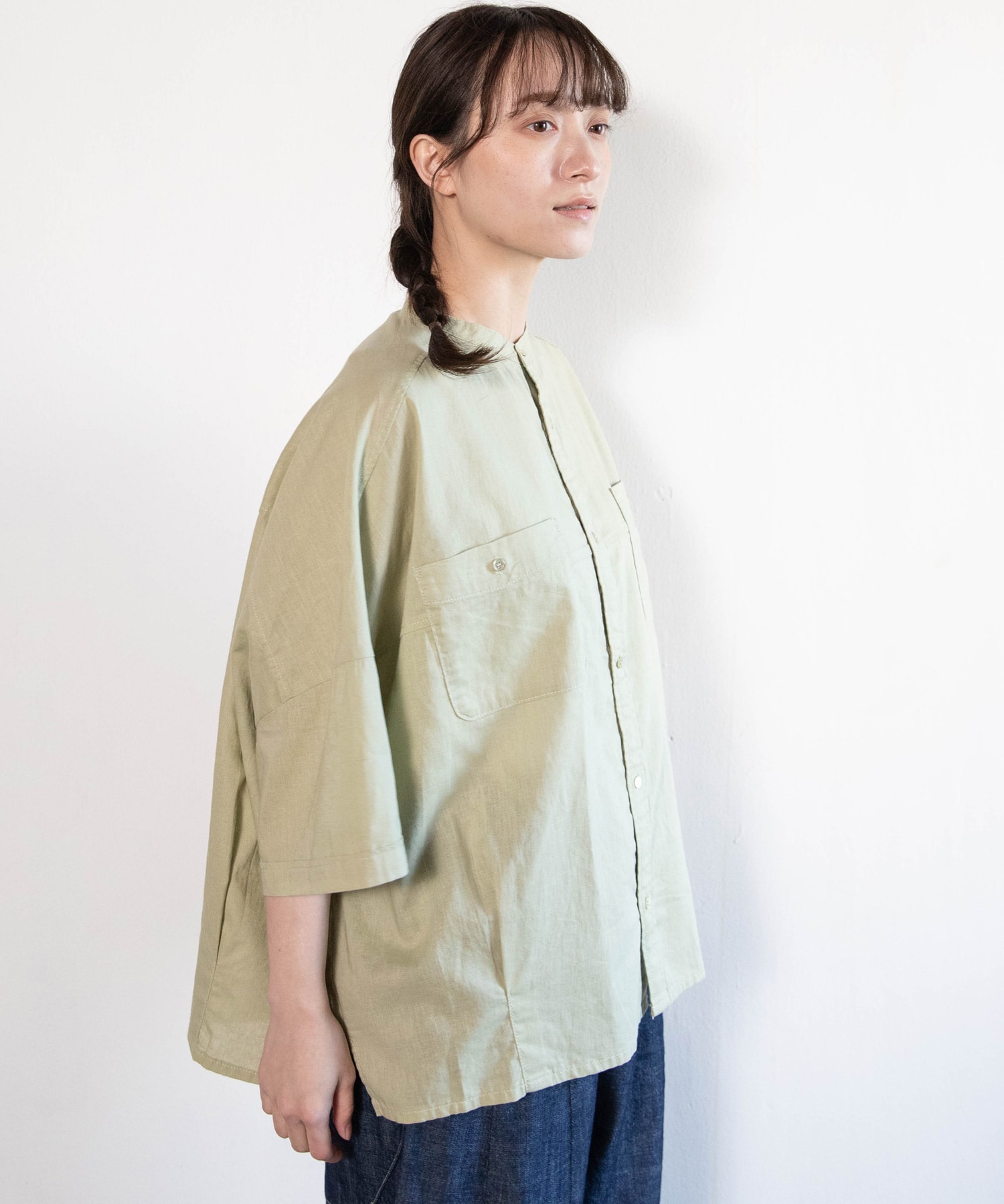 ダスティグリーン