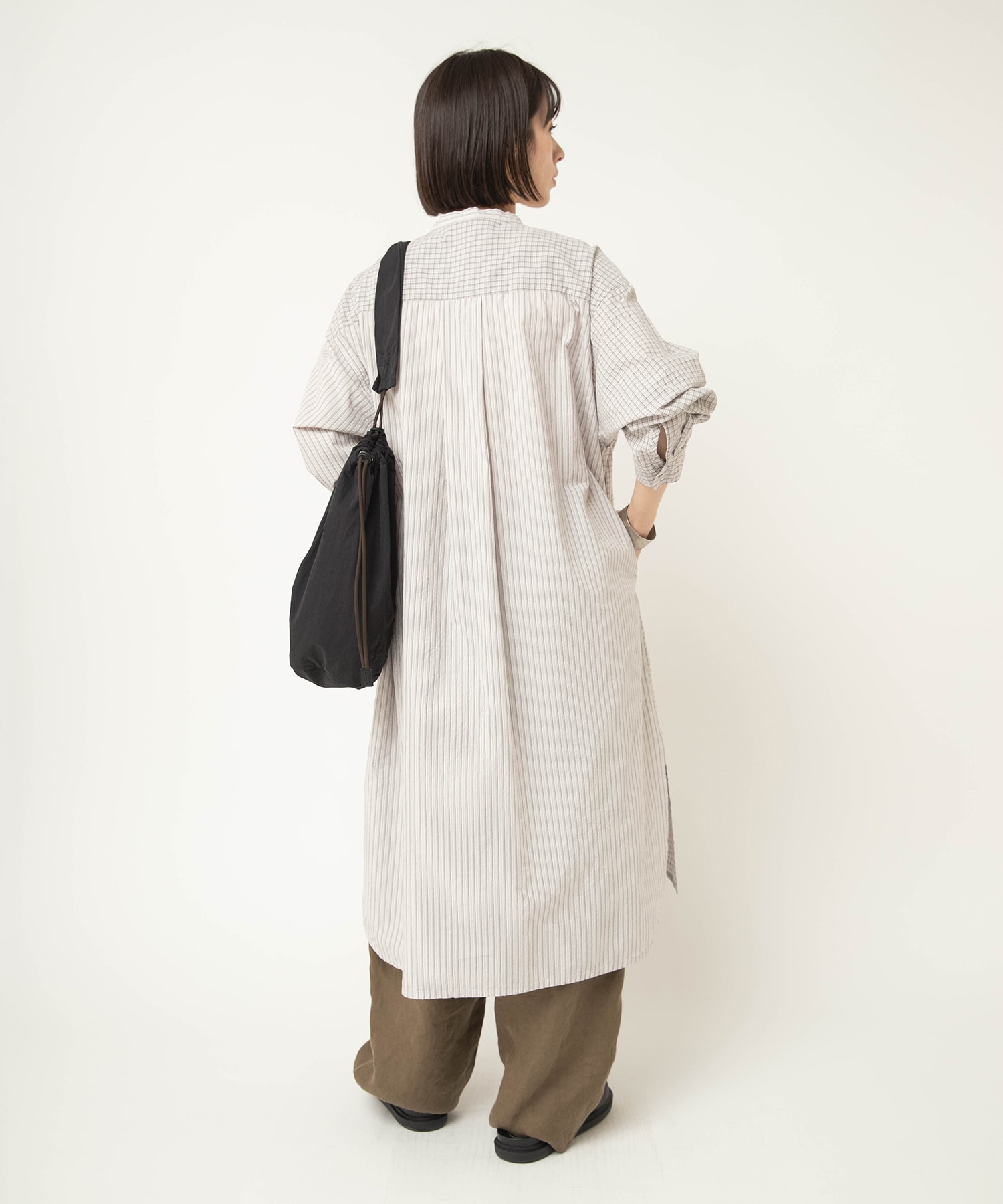 ライトブラウン