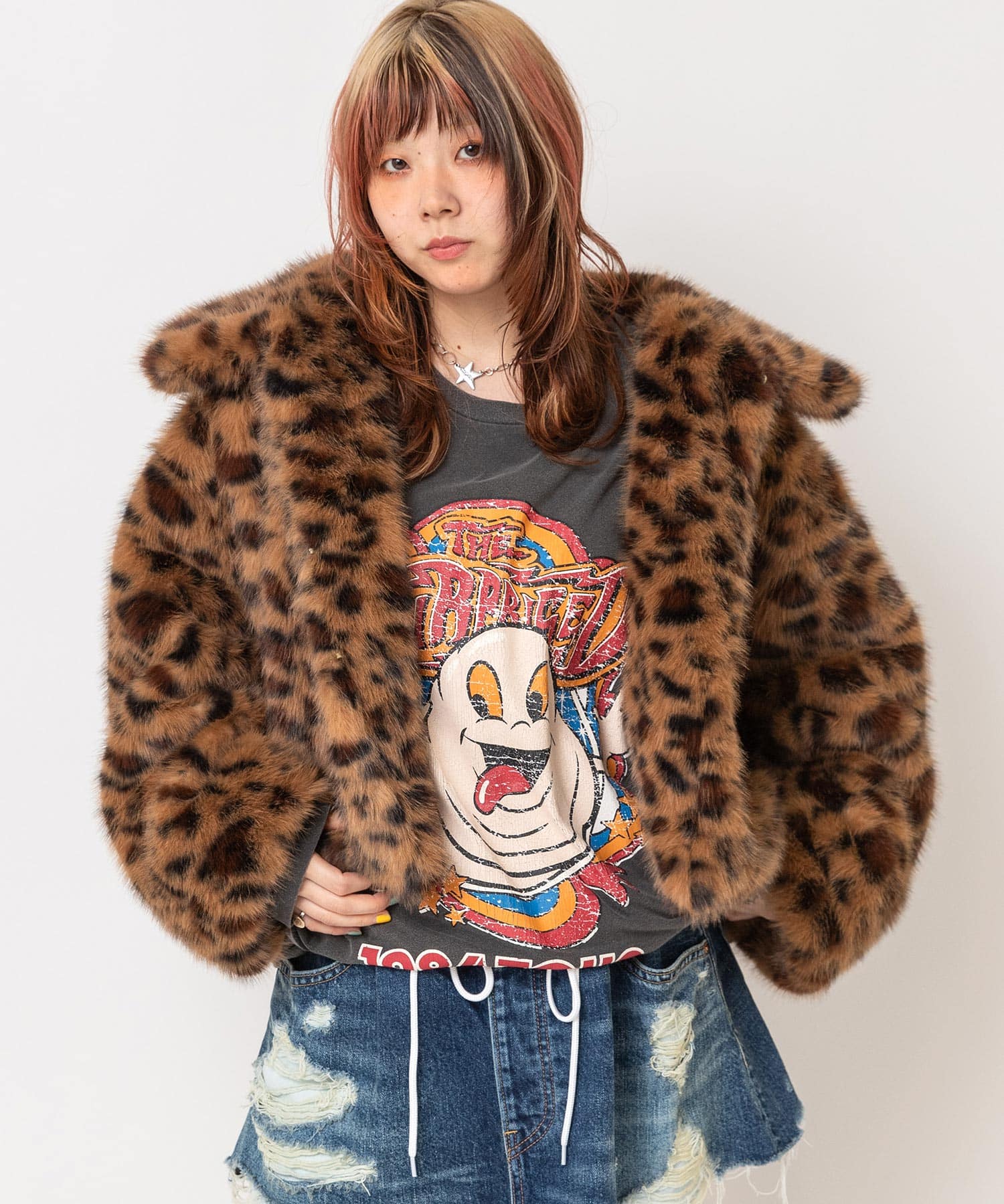ベージュ系ヒョウプリント
