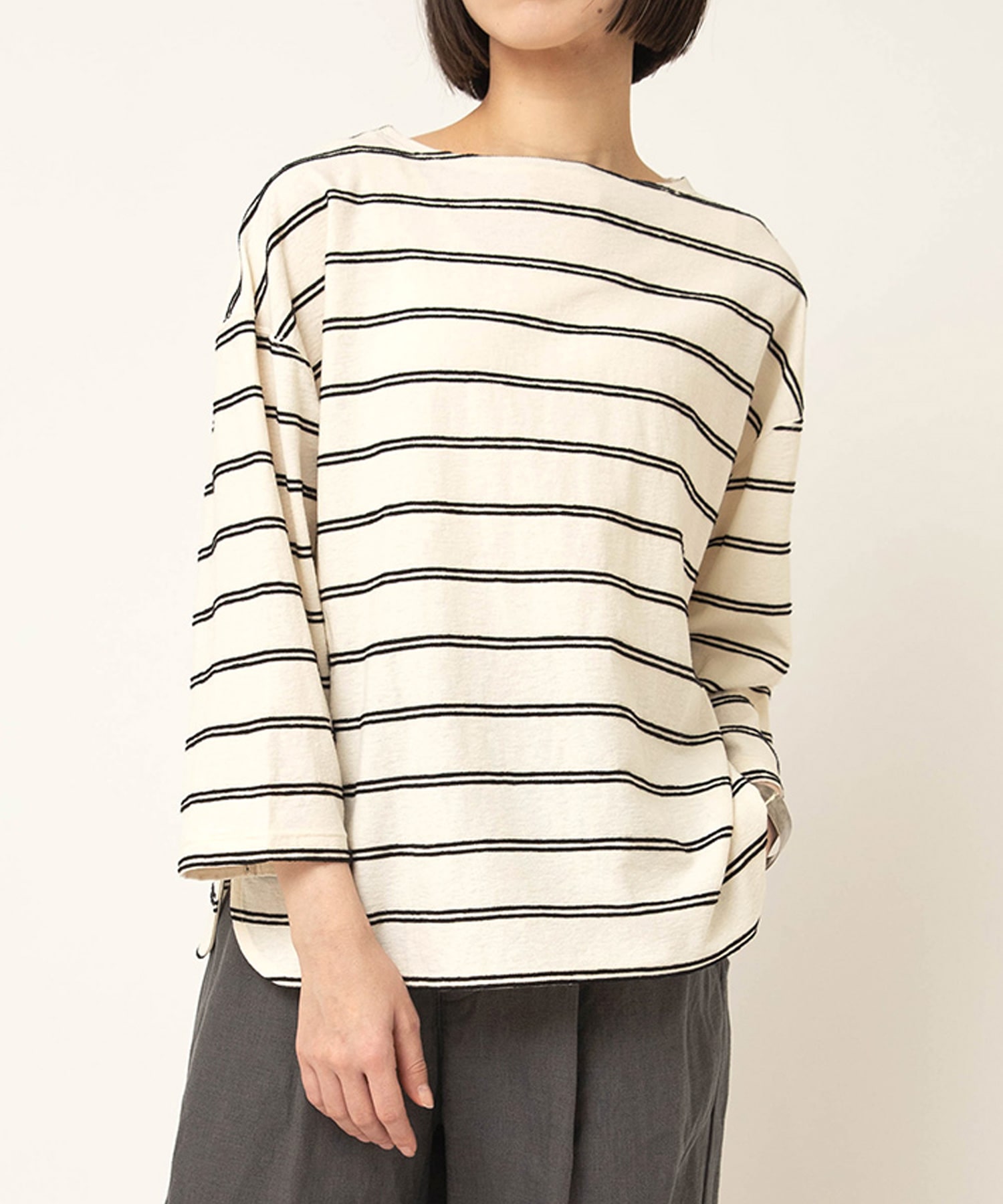 キナリ/ブラック