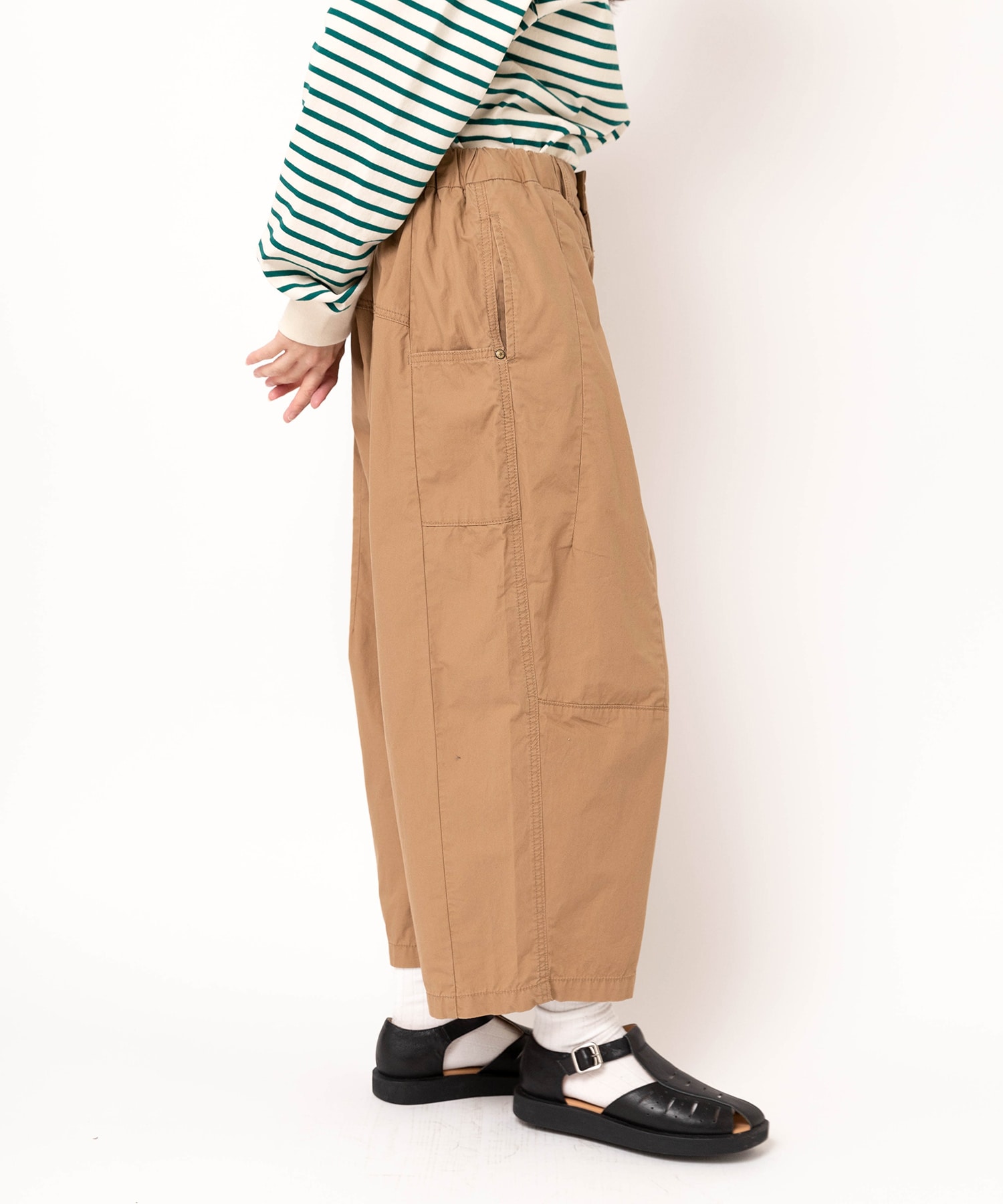 カフェベージュ