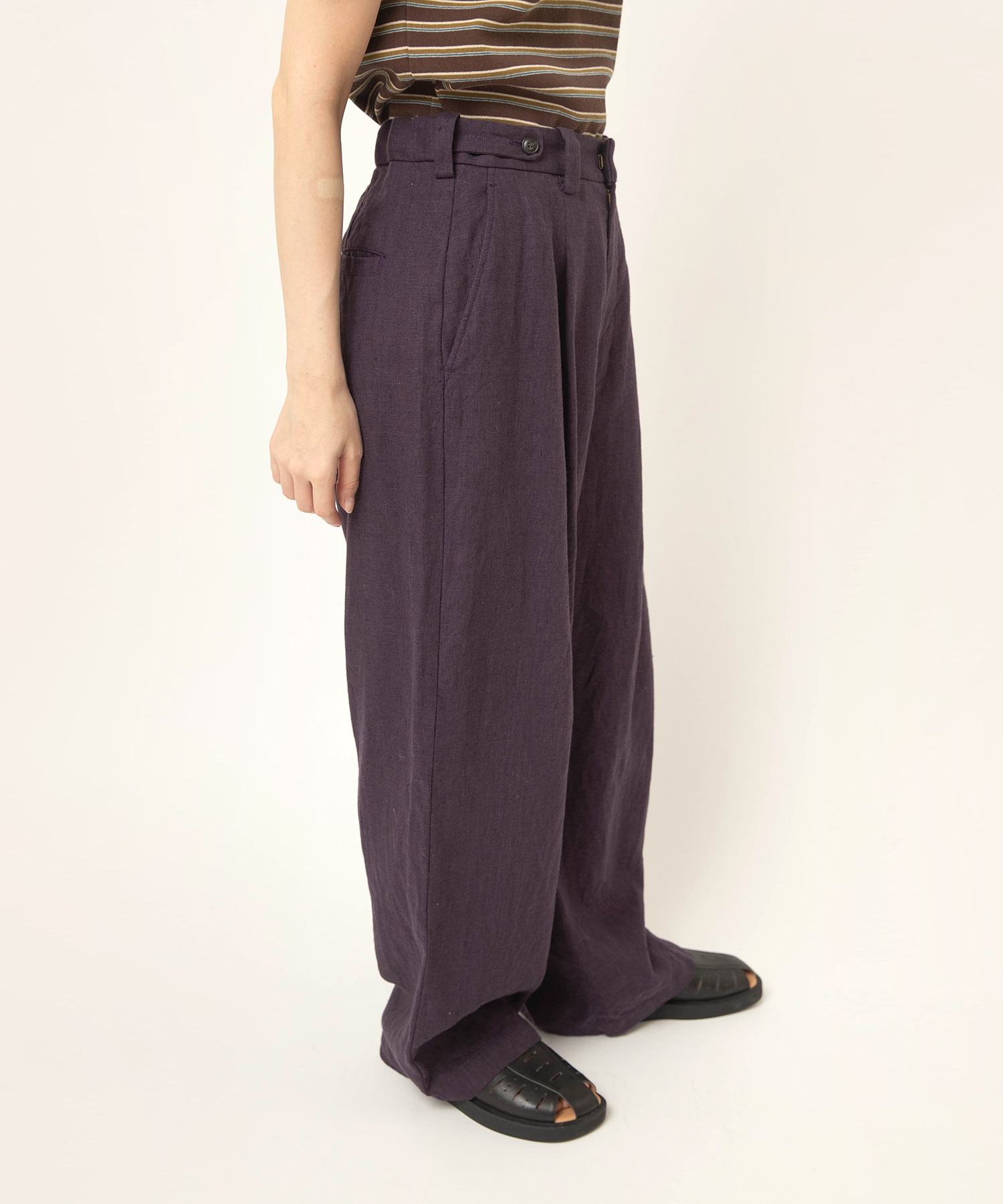 ダークパープル