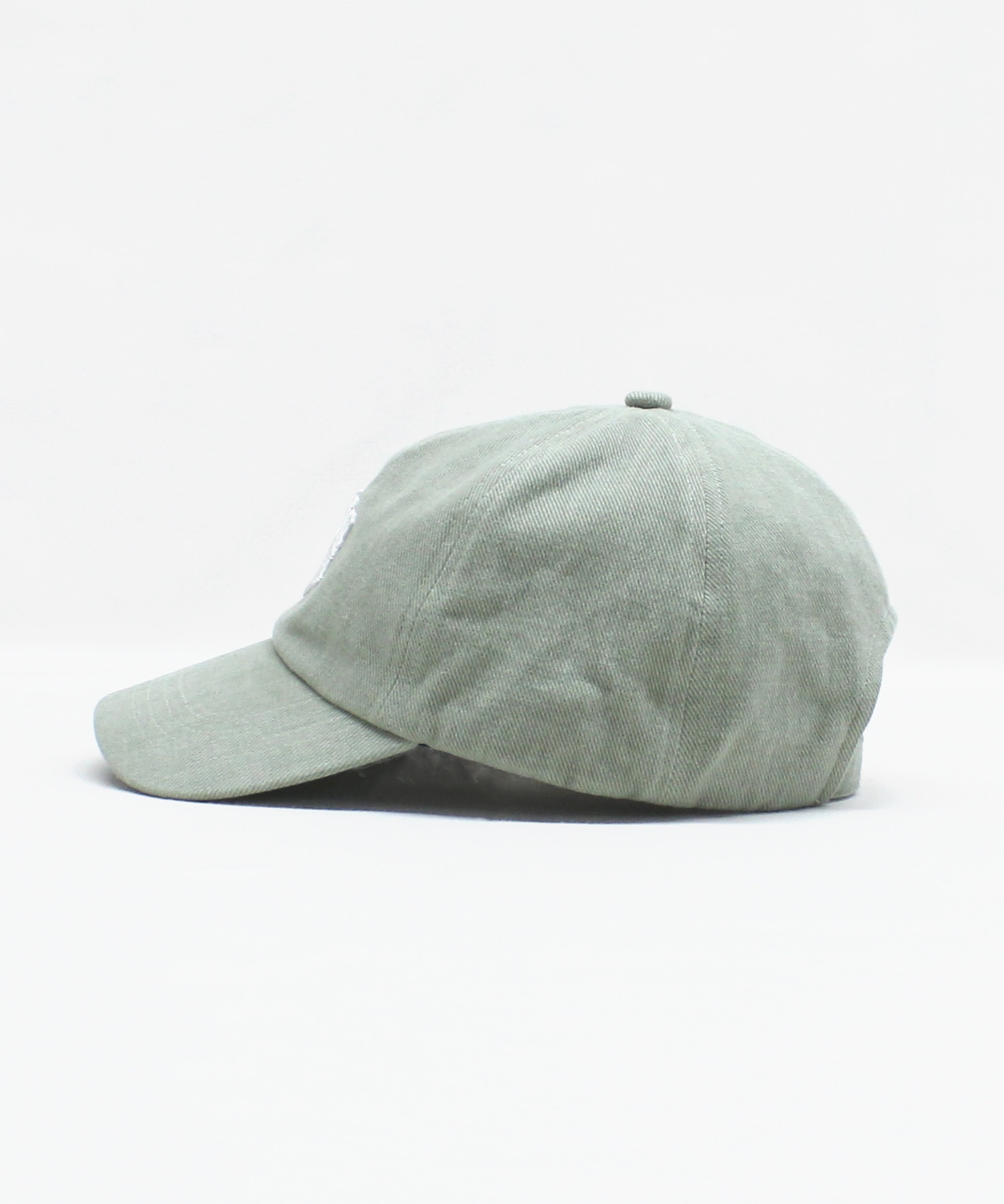 ライトグリーン