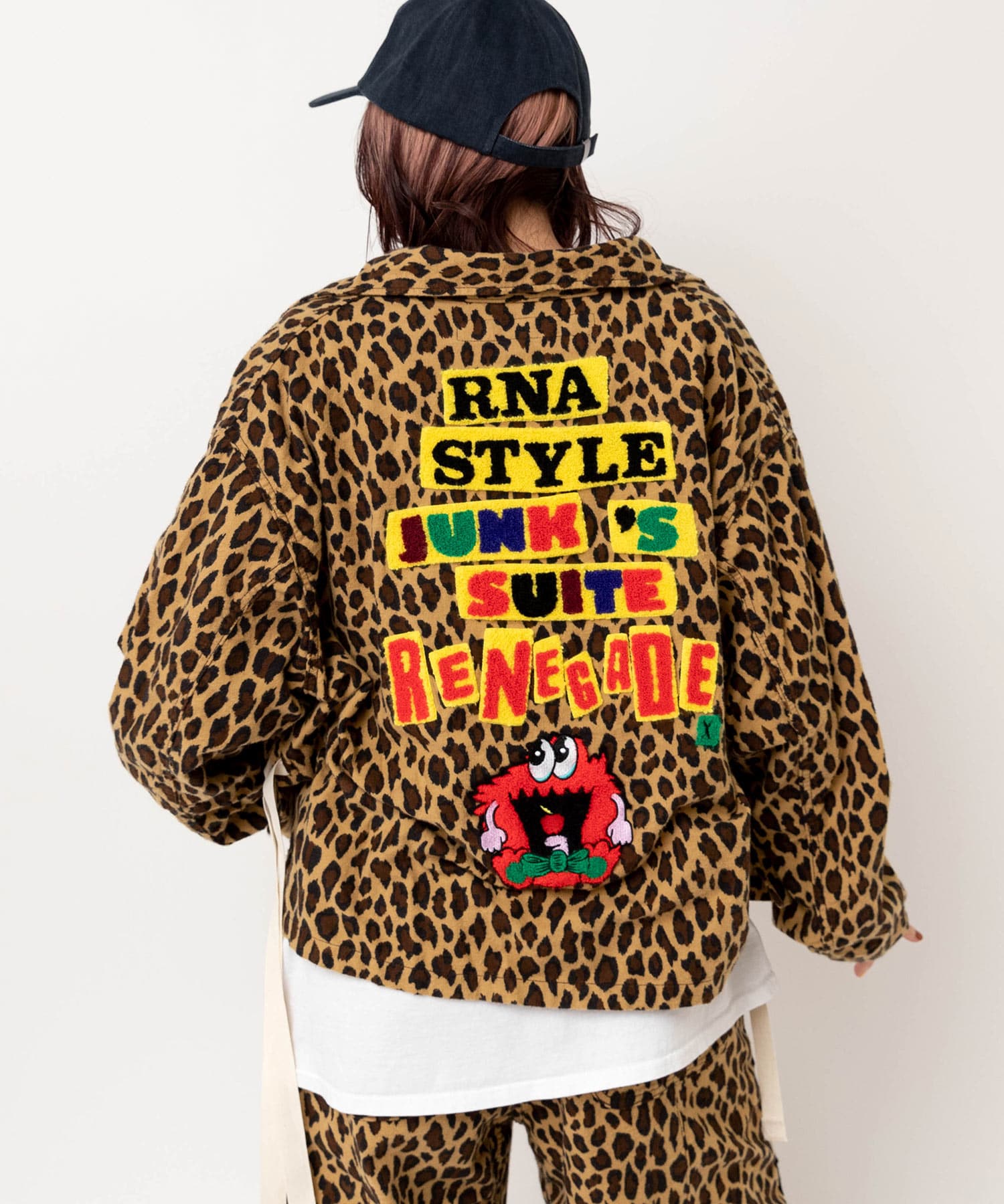 ヒョウ柄プリント