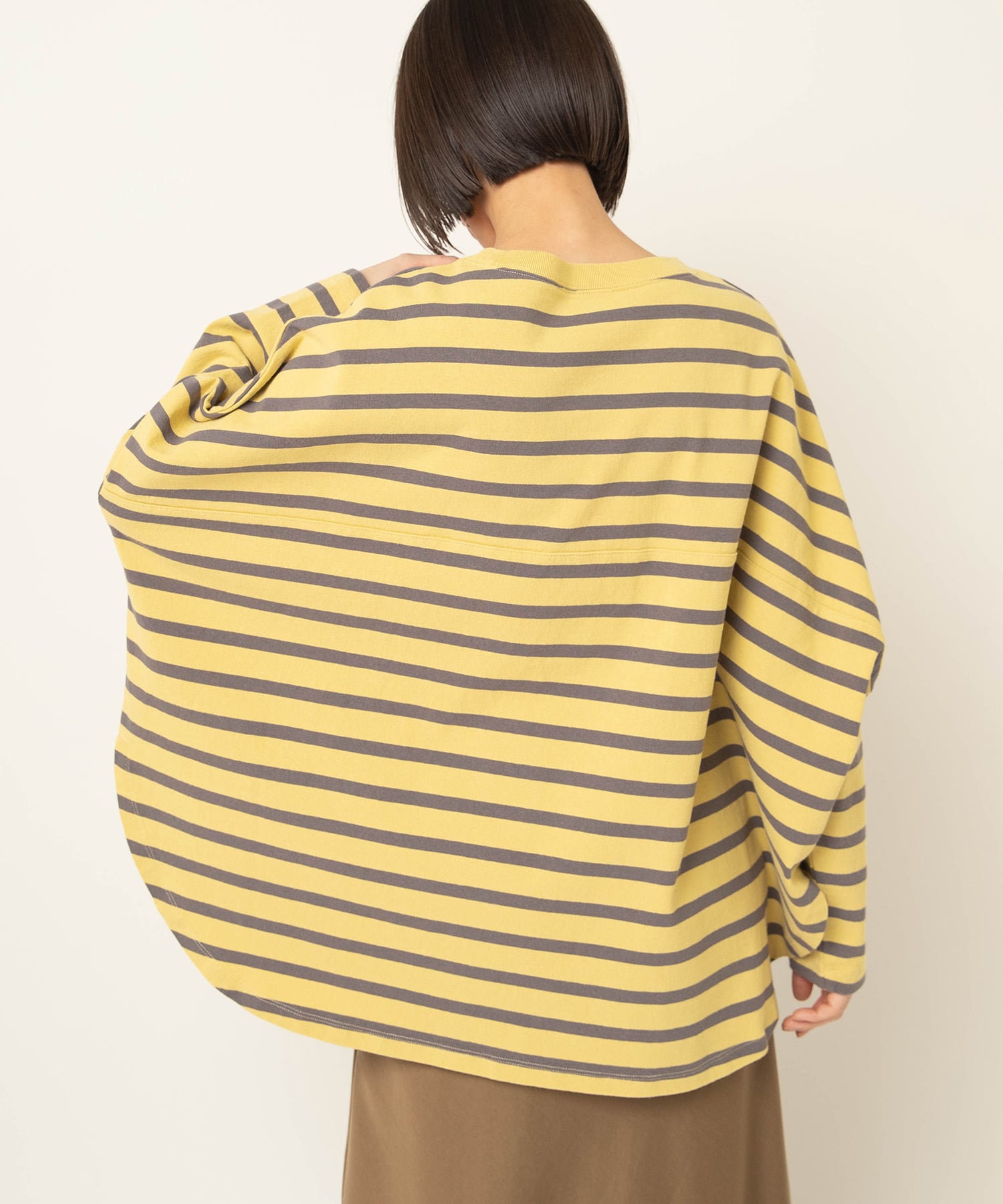 ヨーク/チャコールグレー