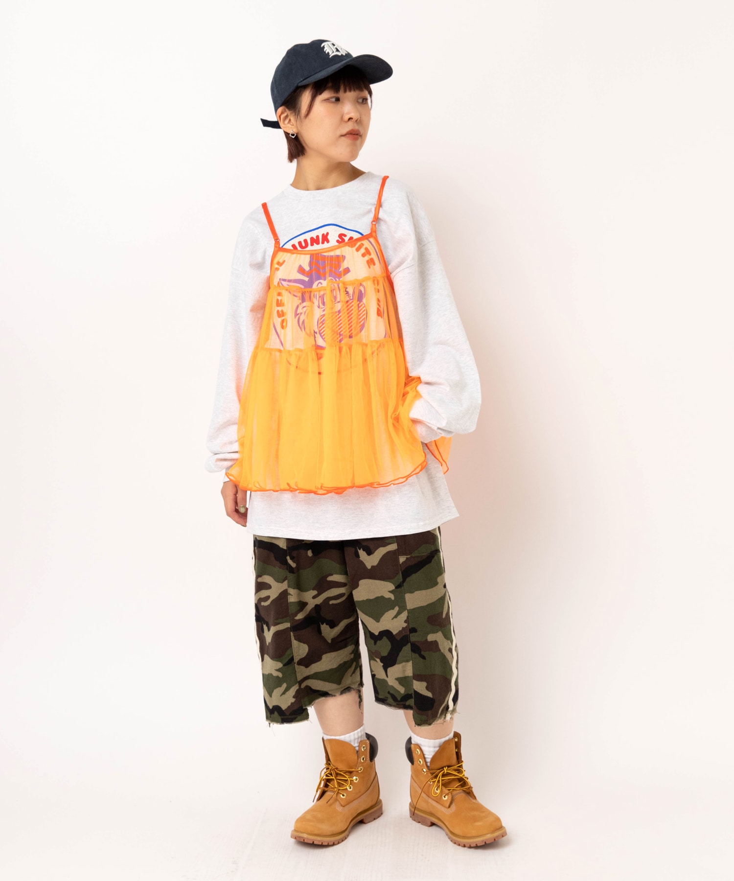 アッシュグレー