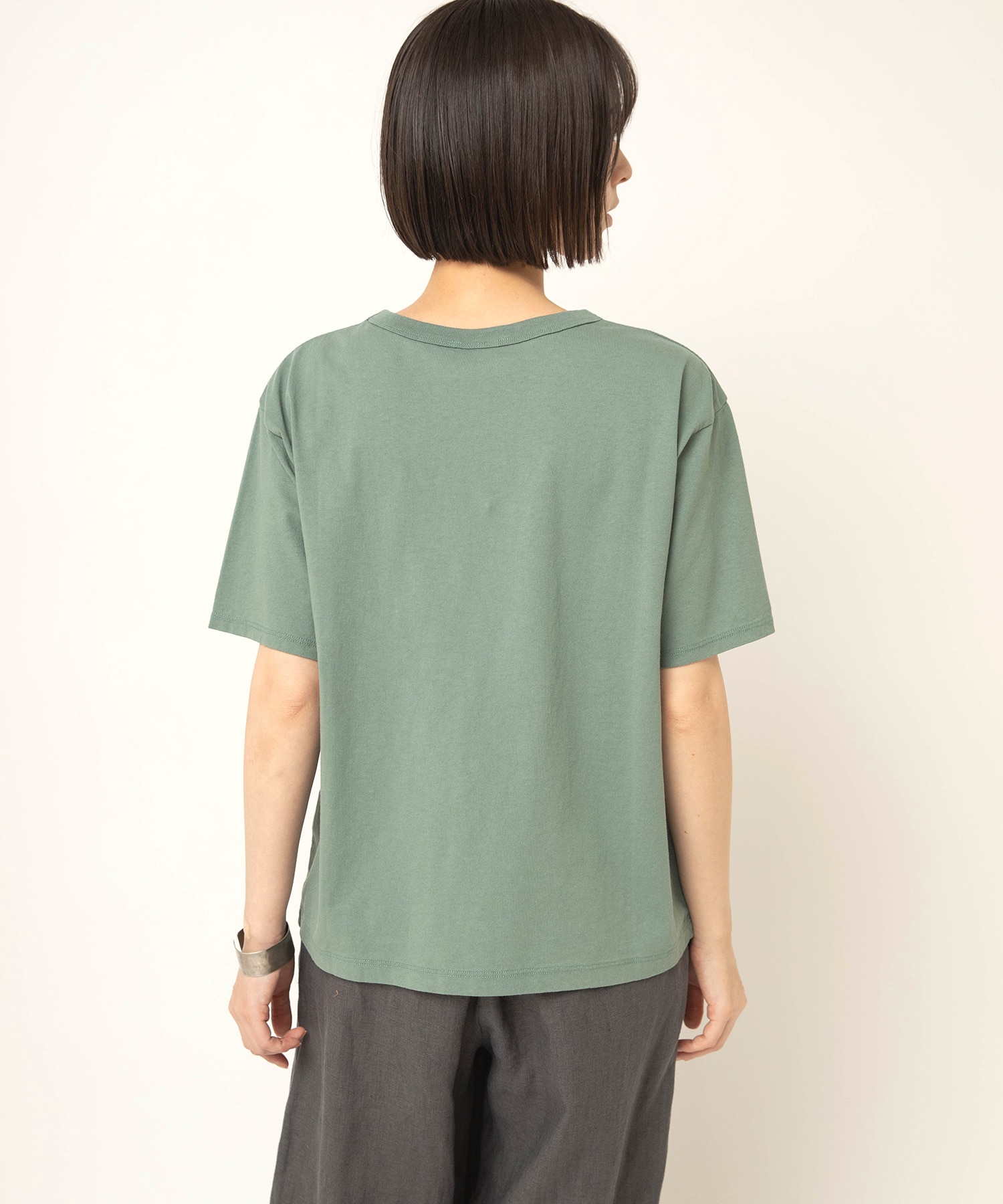 グリーン