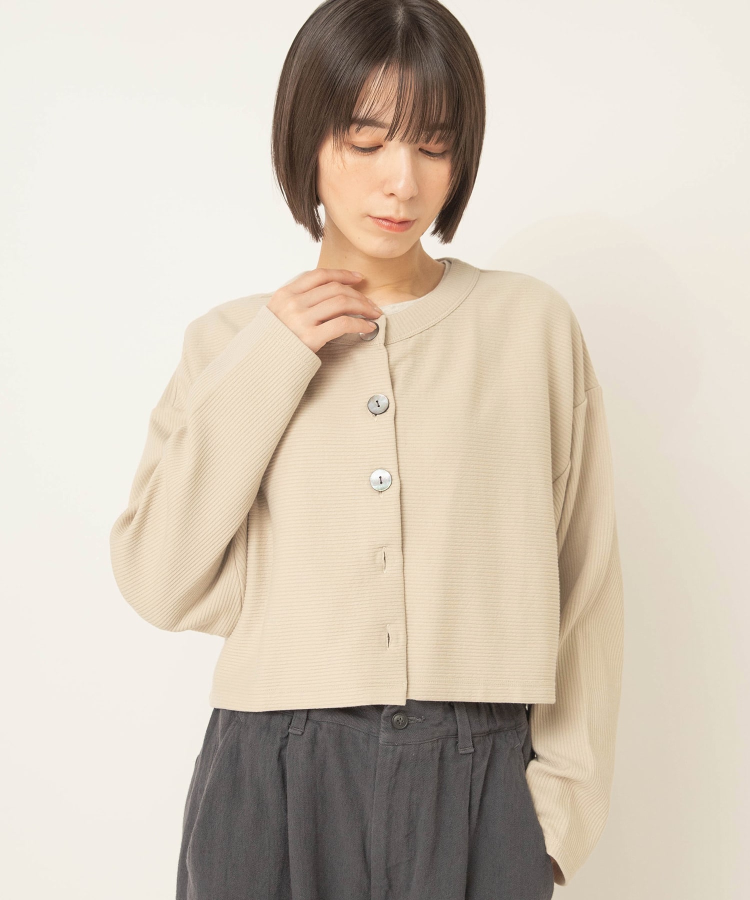 グレージュ