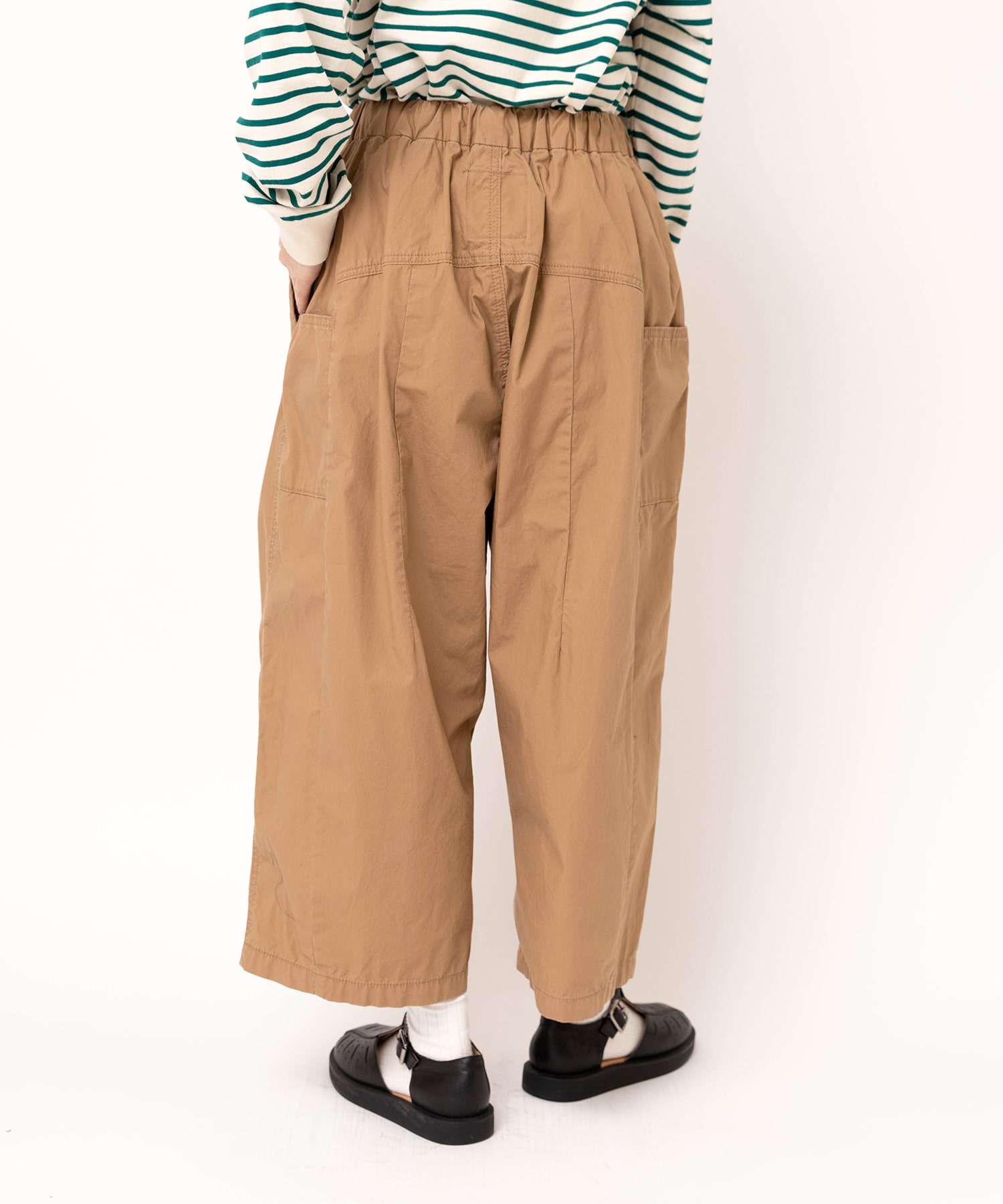 カフェベージュ