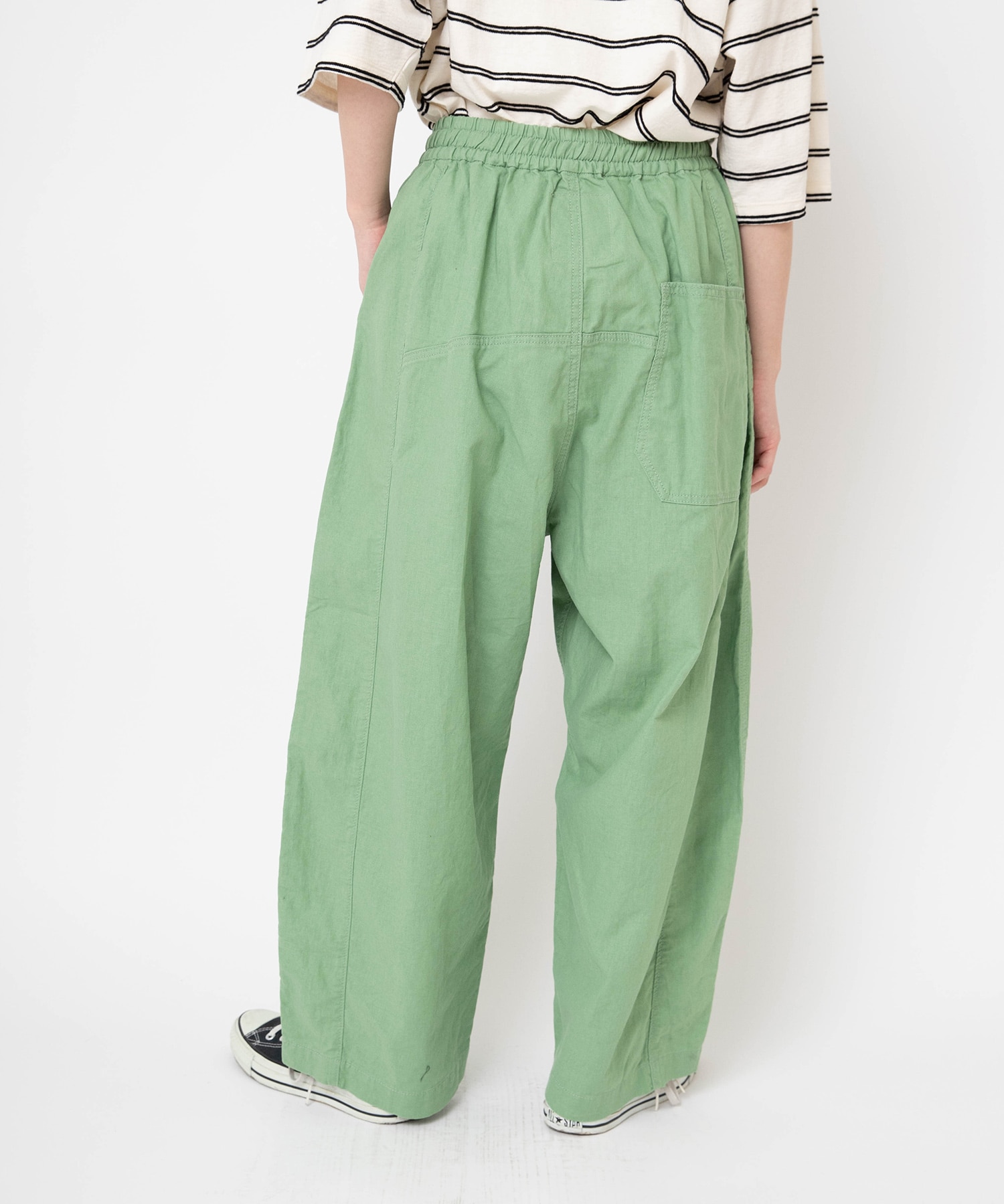 サラダグリーン