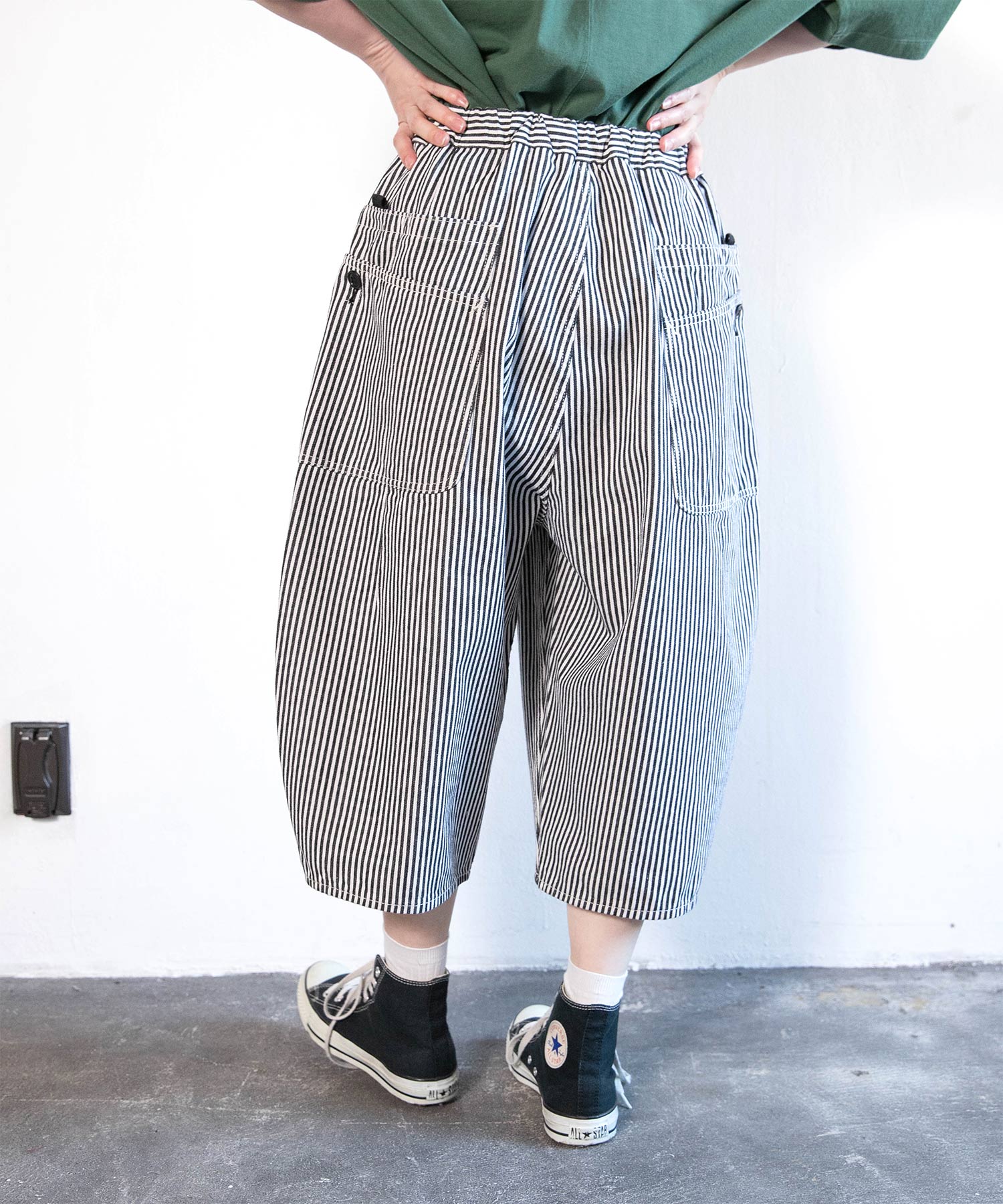 白/黒ヒッコリー