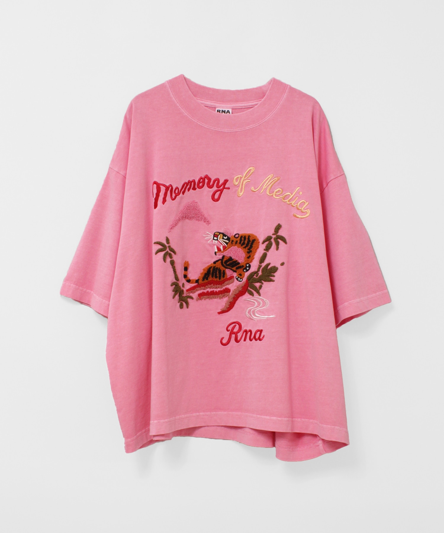 ピンク