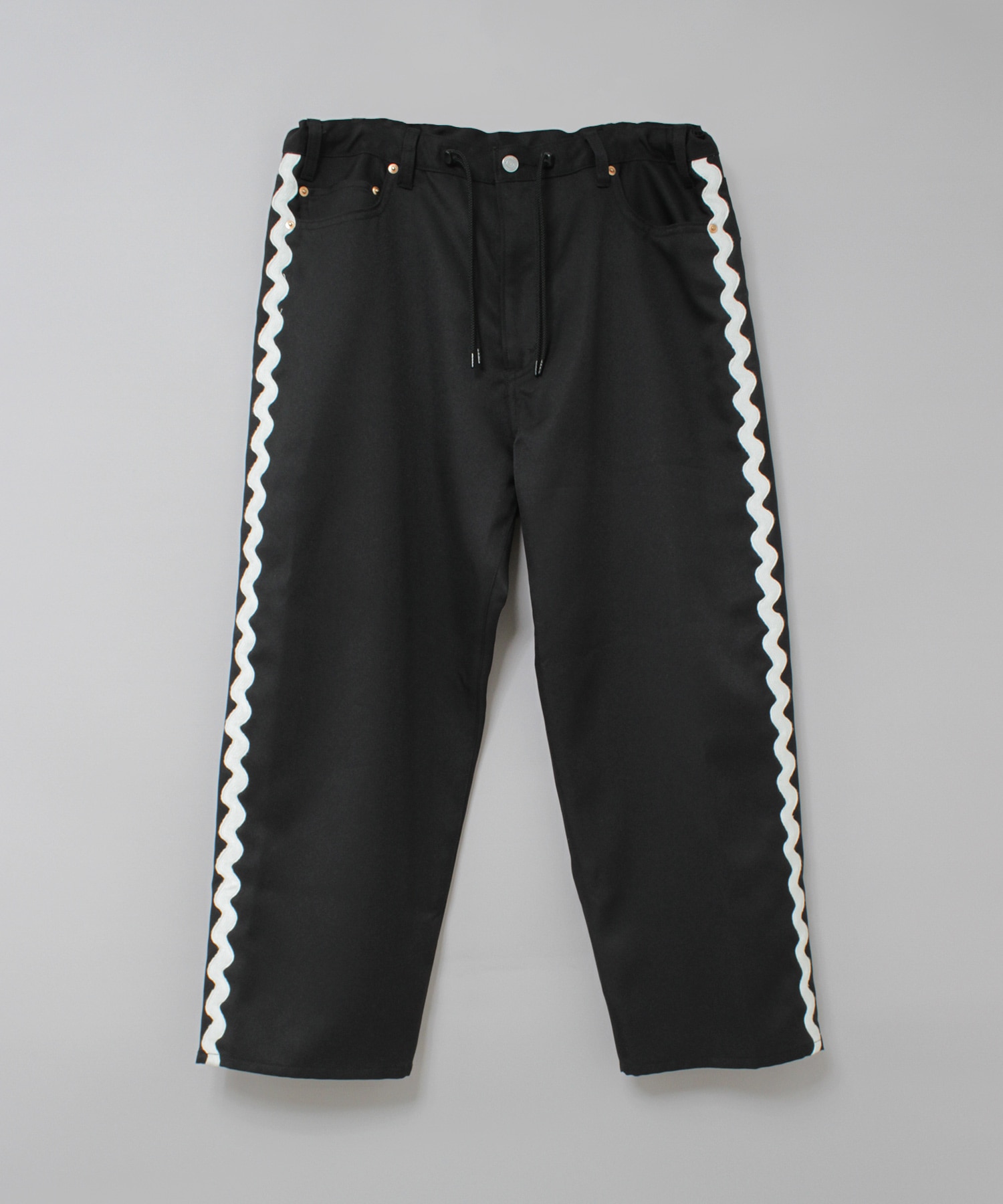 ブラック/ホワイト