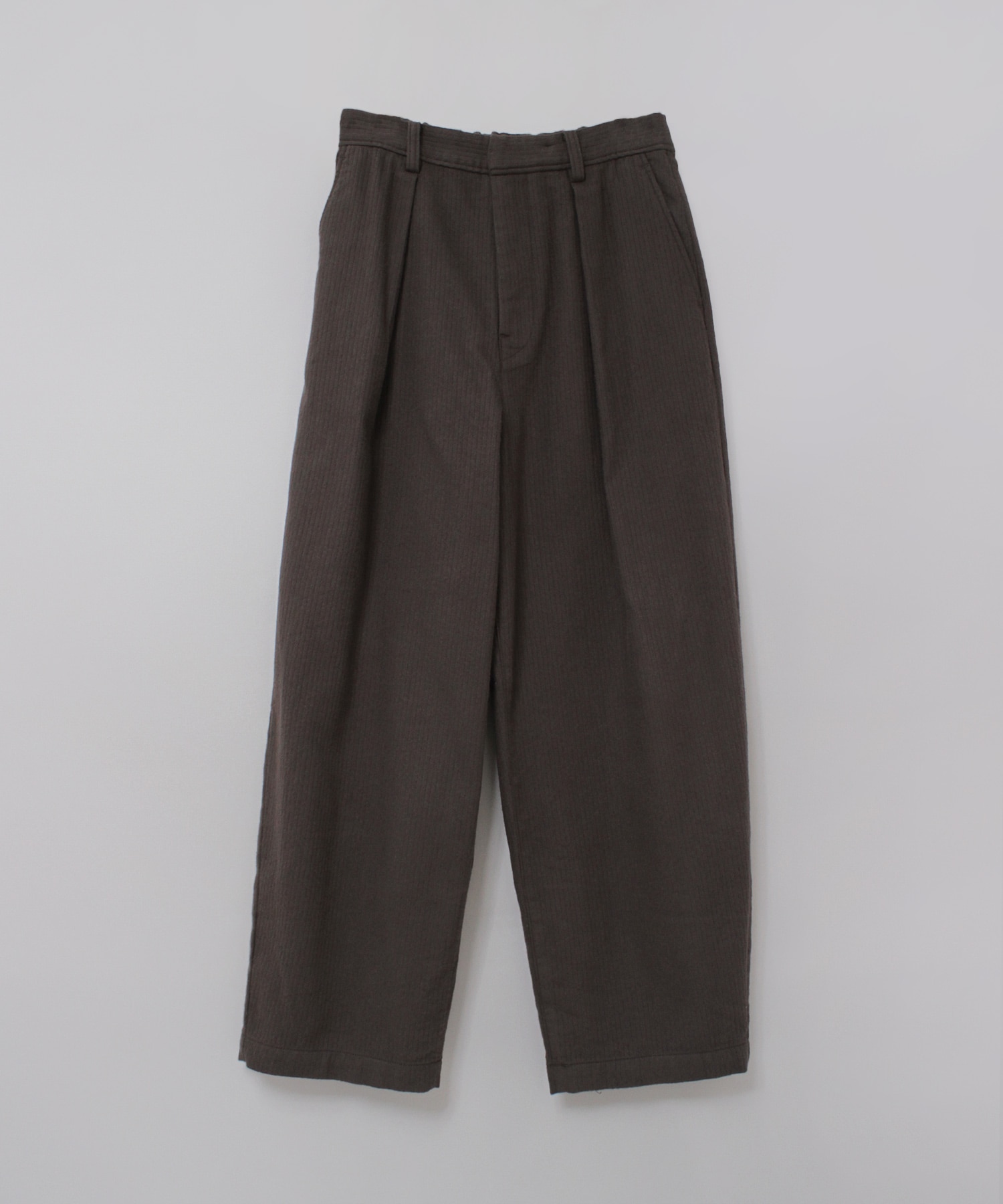 チャコールグレー