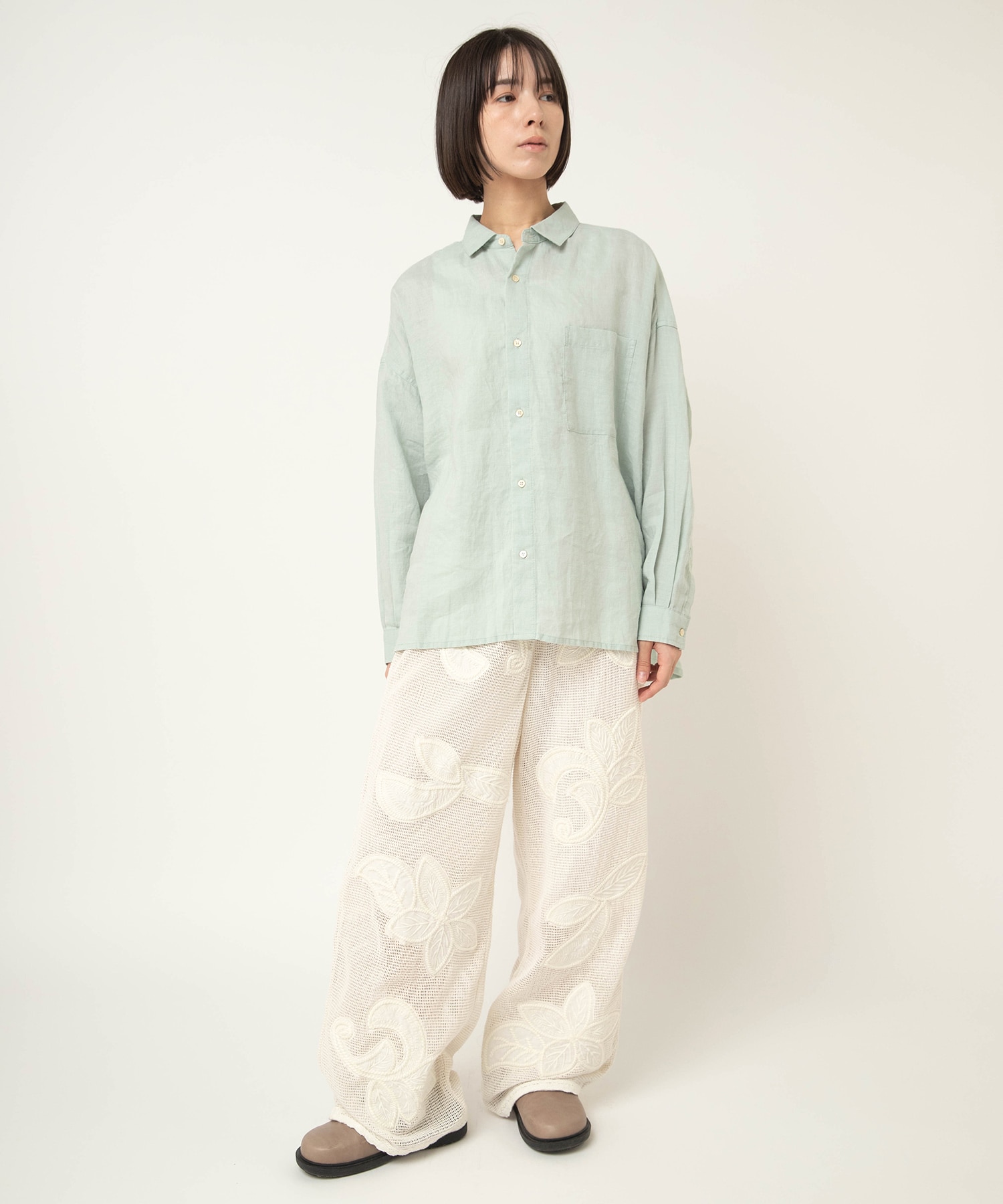 ミントグリーン