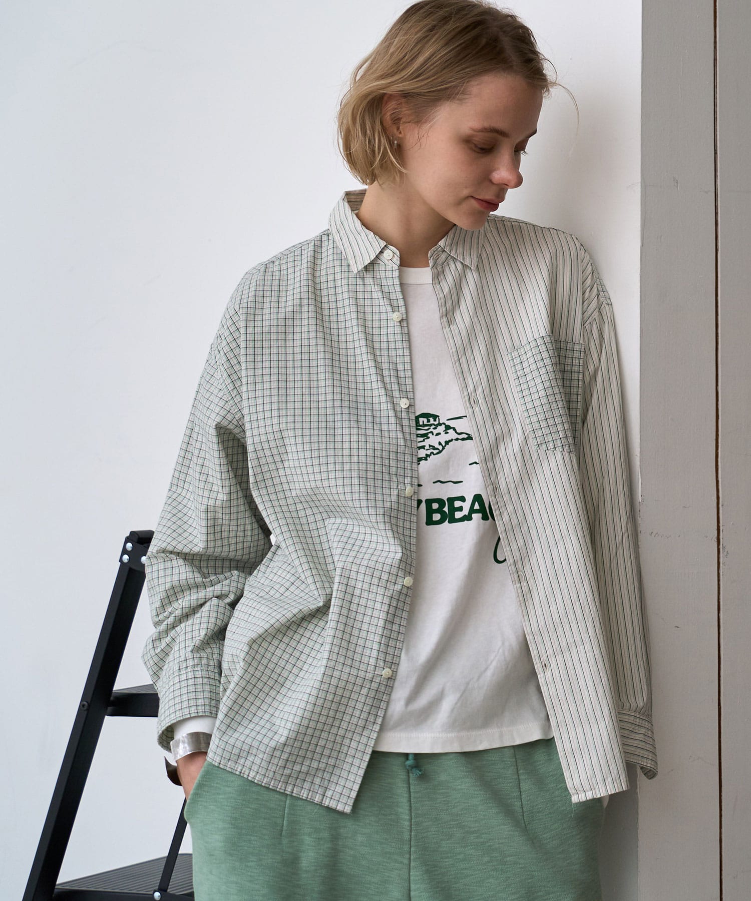 ライトグリーン