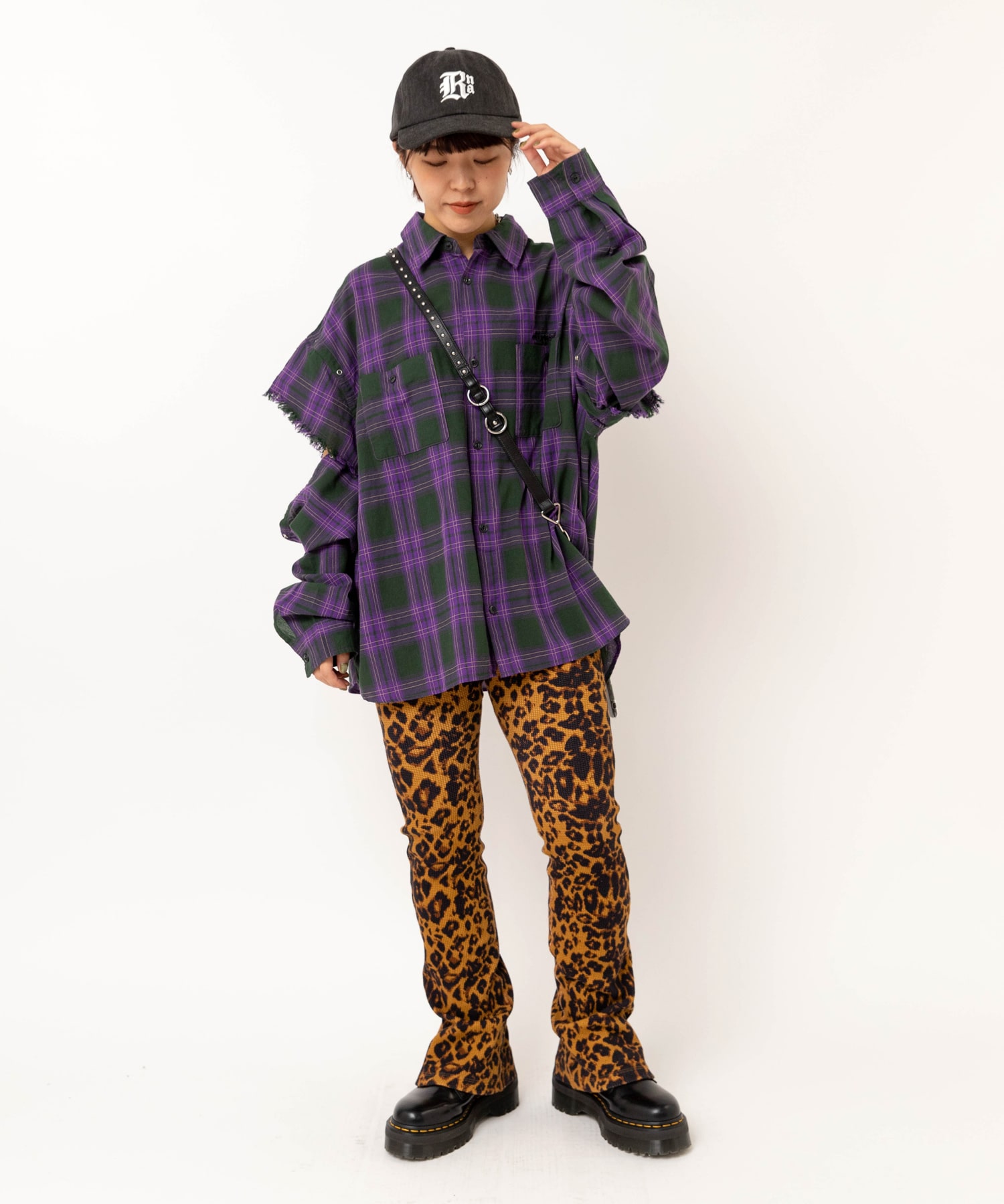 パープル/チャコール