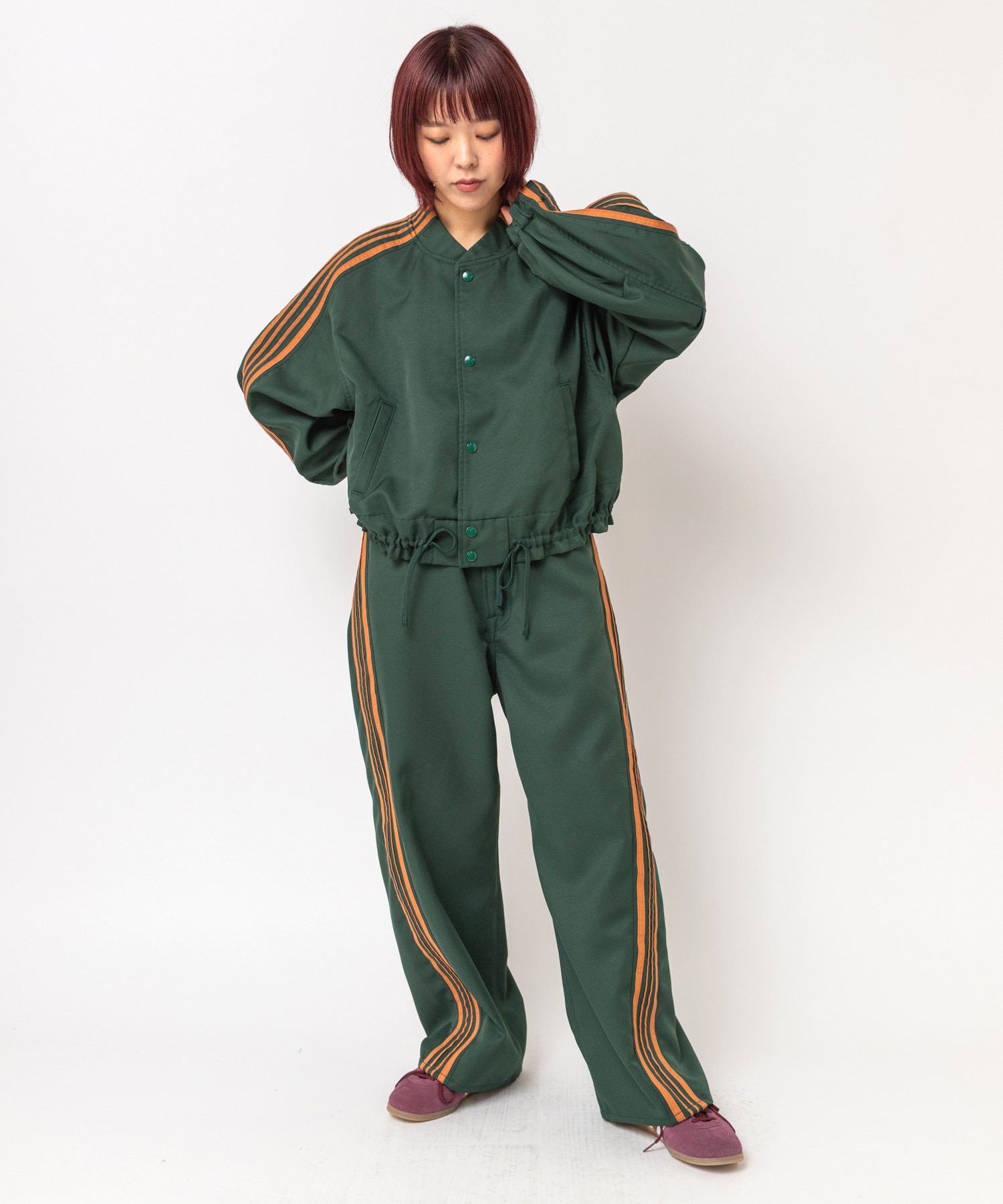 グリーン