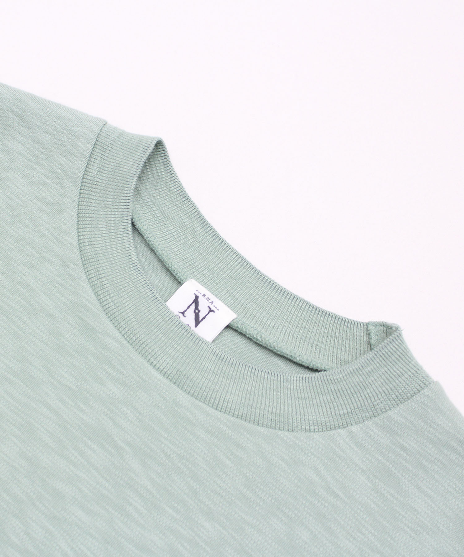 ミントグリーン