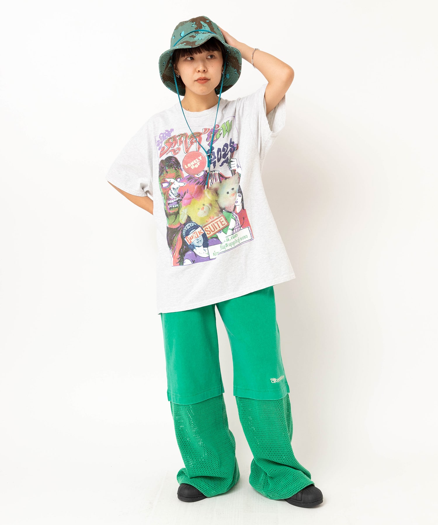 アッシュグレー