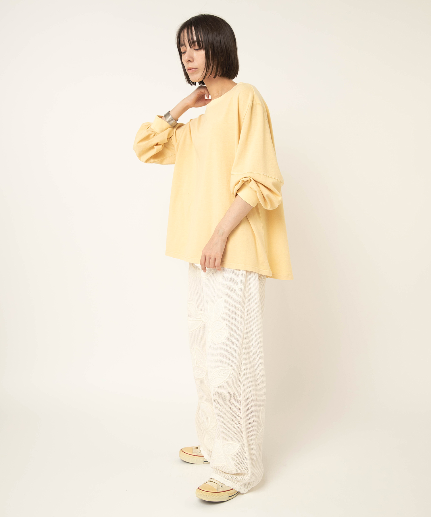 エッグイエロー