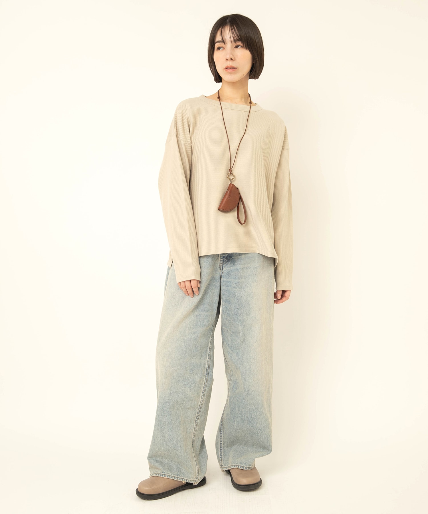 グレージュ