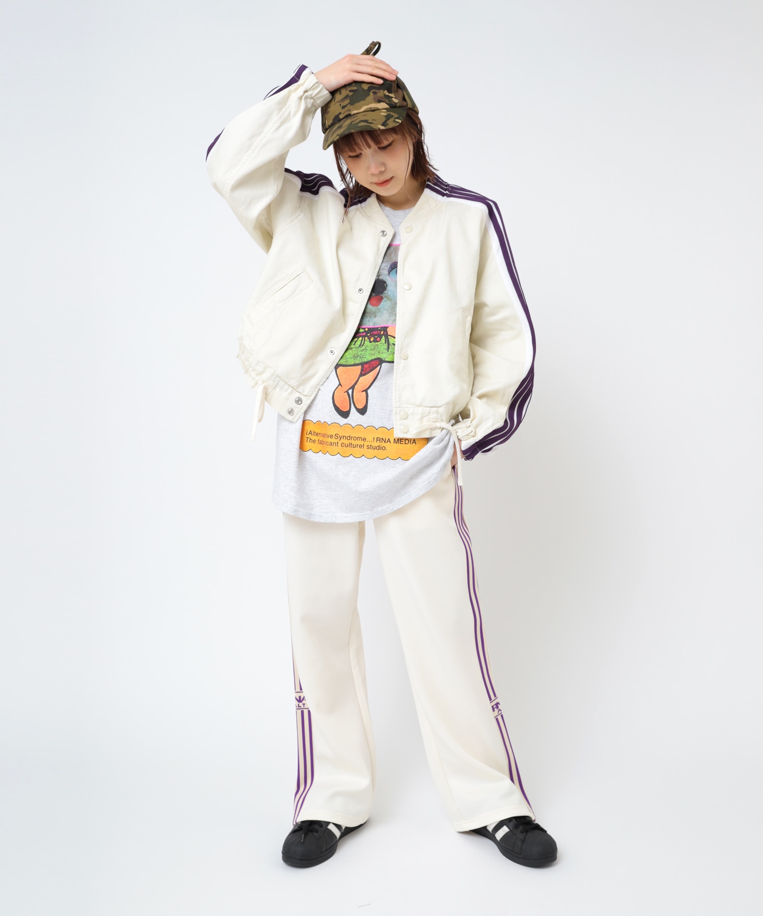 ホワイト/パープル