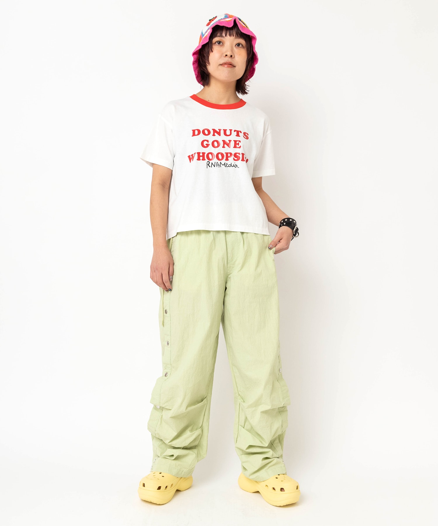 ライムグリーン