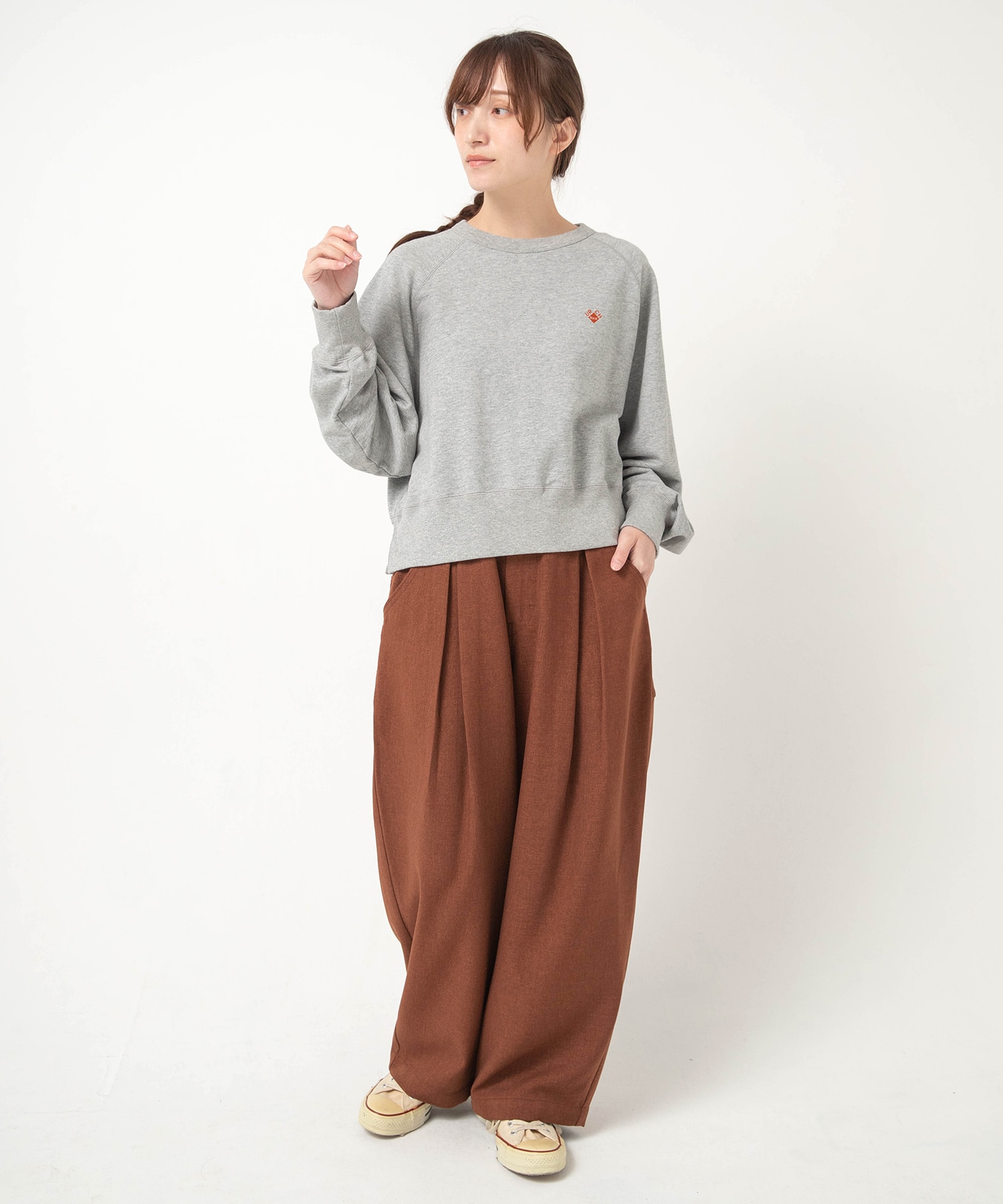 マロンブラウン