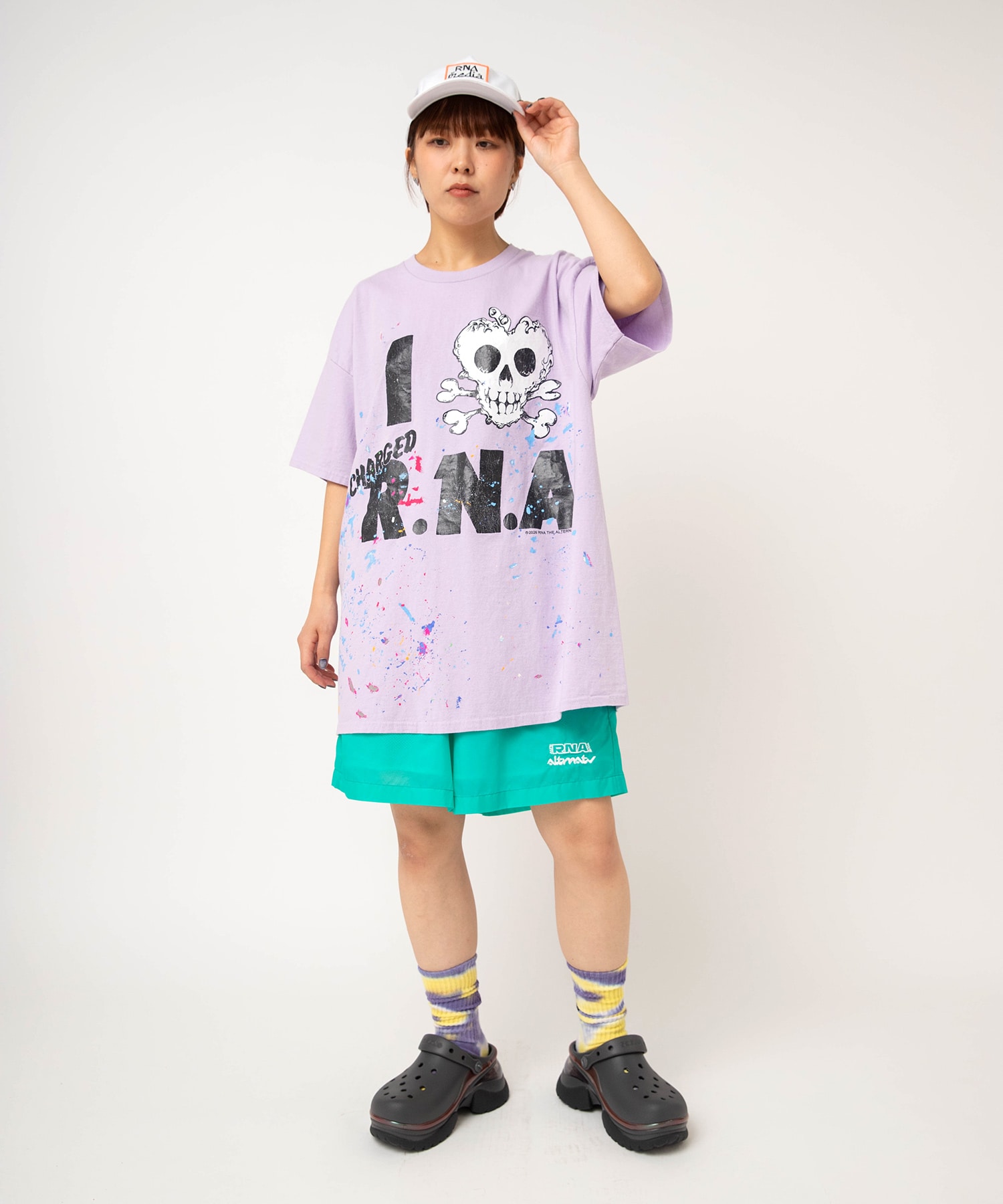 エメラルドグリーン