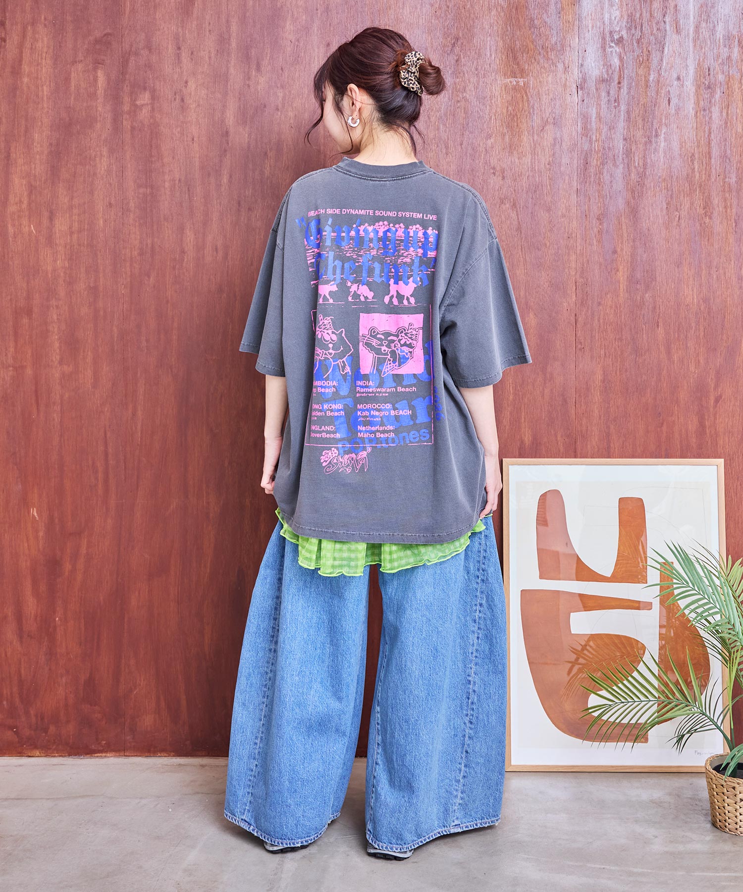 ライムグリーン